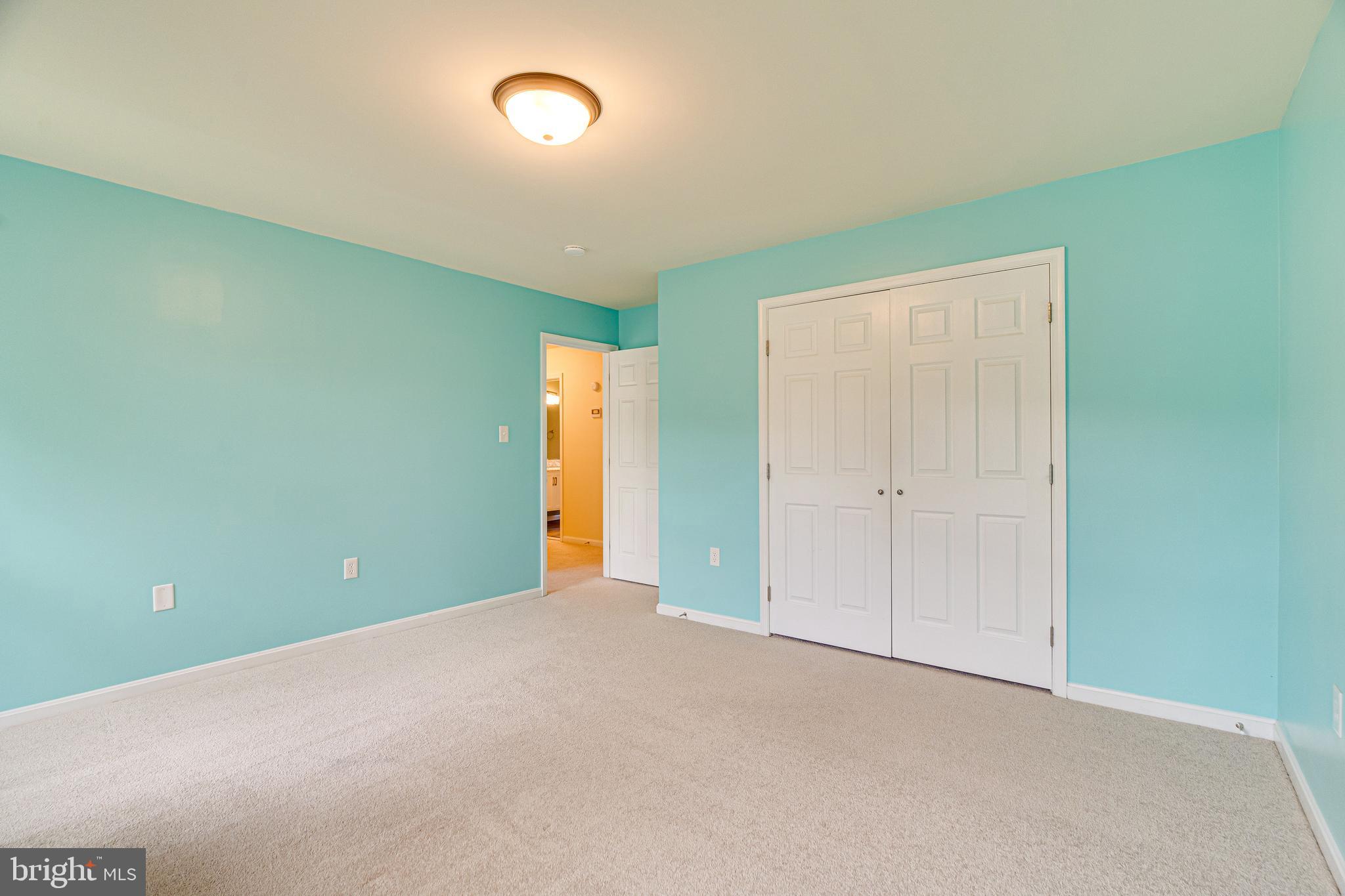 BERRY HILL MANOR - Residential Lease