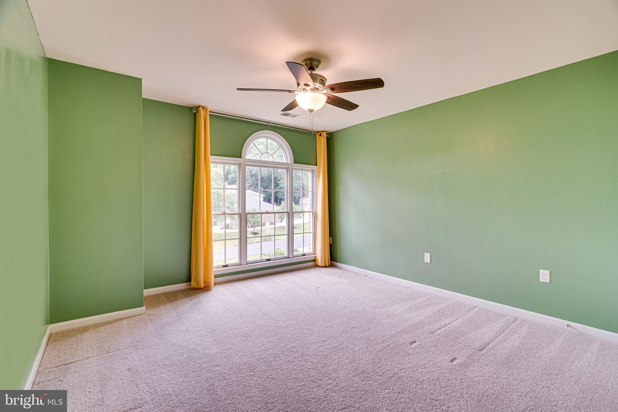 BERRY HILL MANOR - Residential Lease