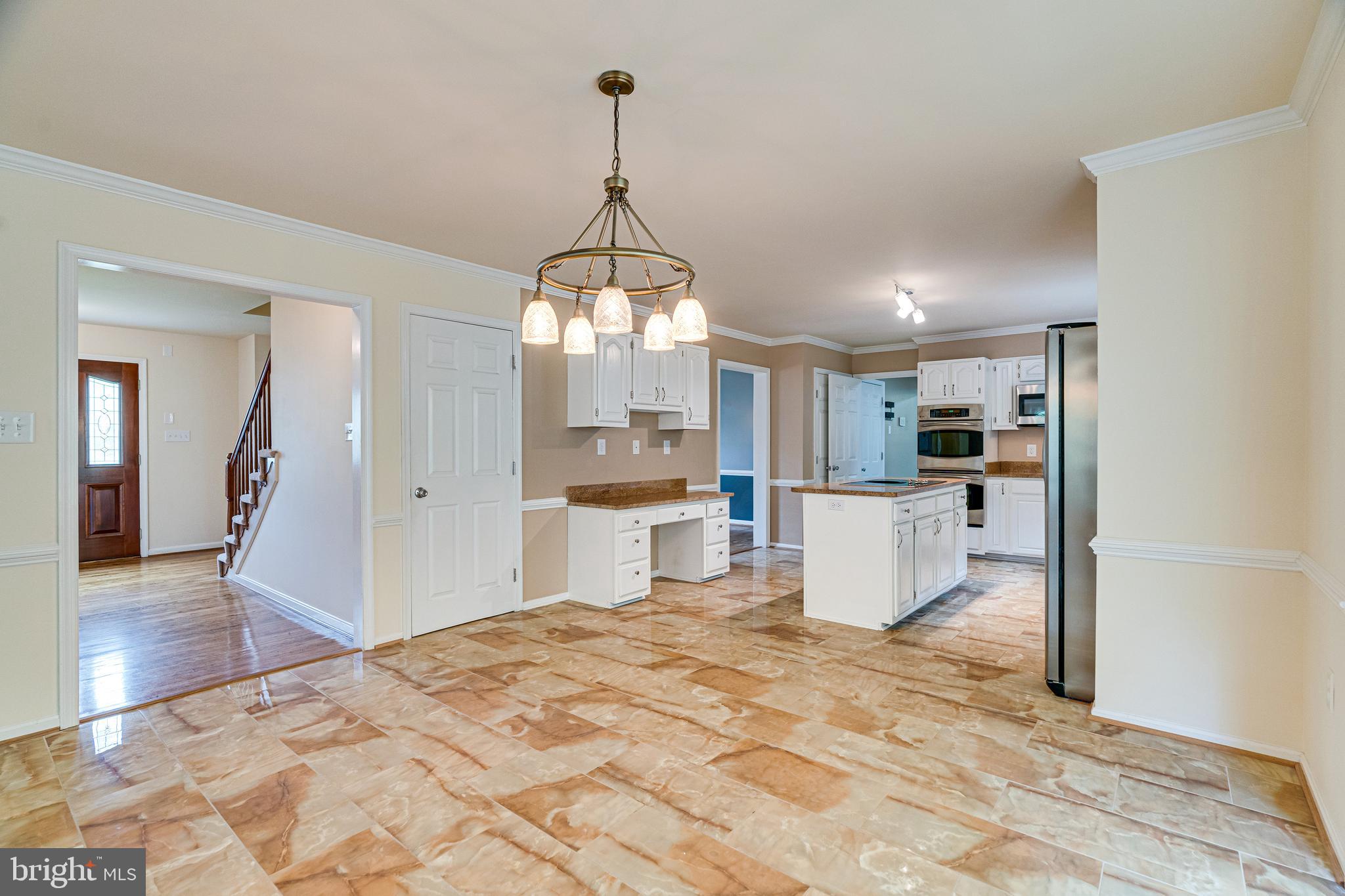 BERRY HILL MANOR - Residential Lease