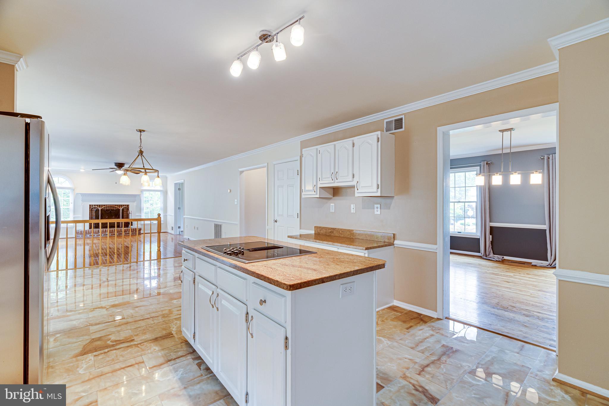 BERRY HILL MANOR - Residential Lease