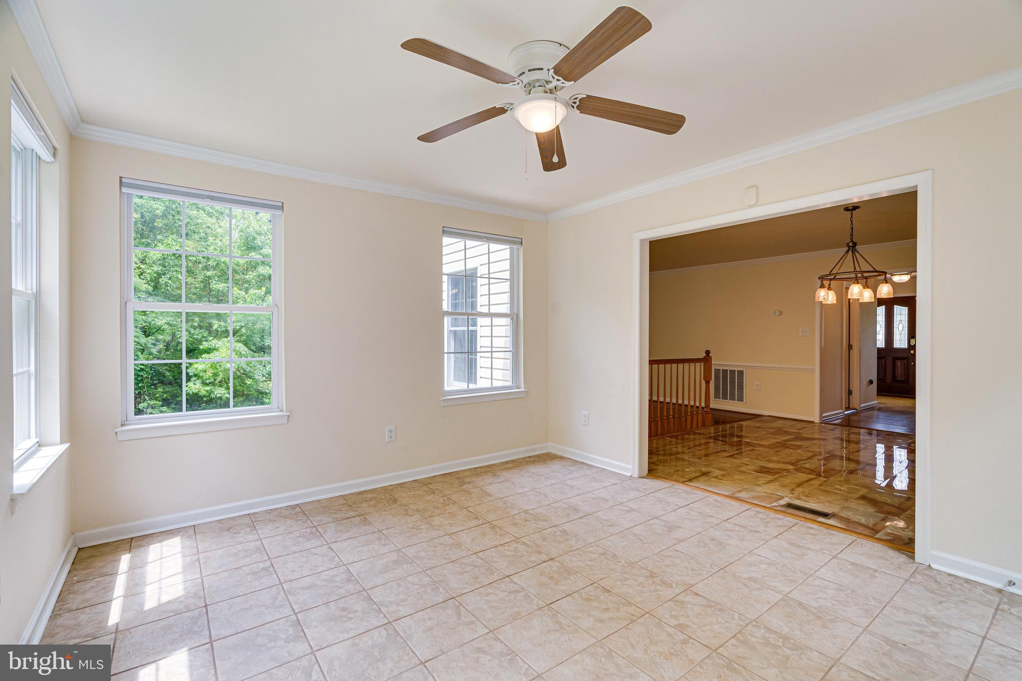 BERRY HILL MANOR - Residential Lease