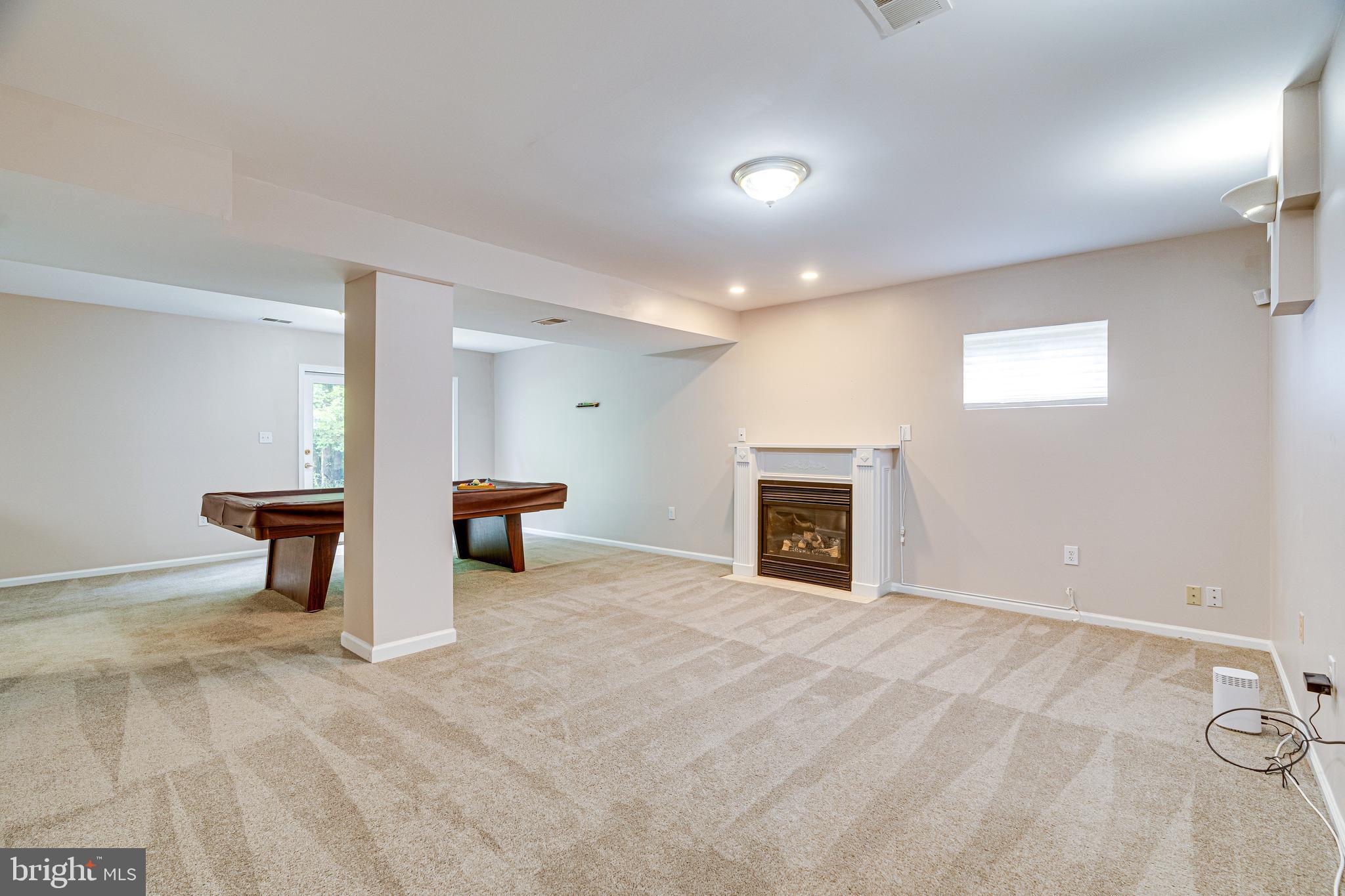 BERRY HILL MANOR - Residential Lease