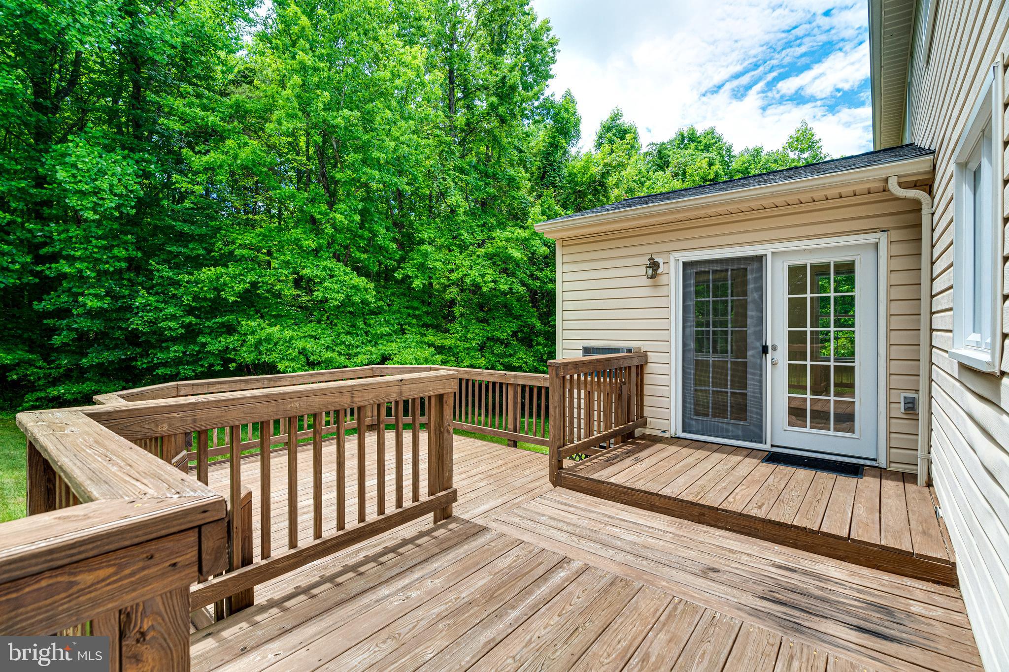 BERRY HILL MANOR - Residential Lease