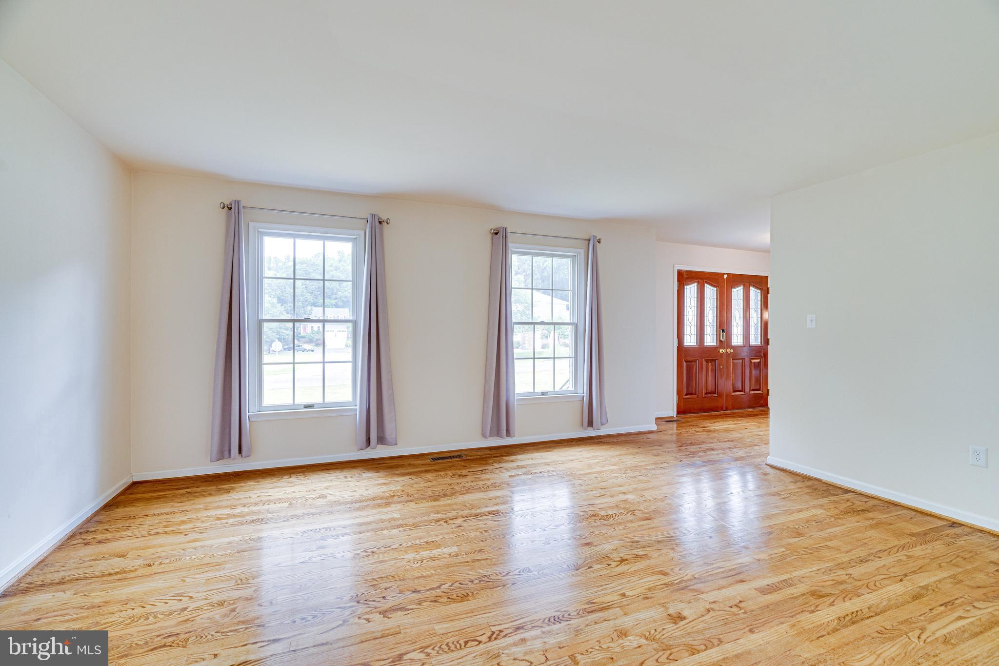 BERRY HILL MANOR - Residential Lease