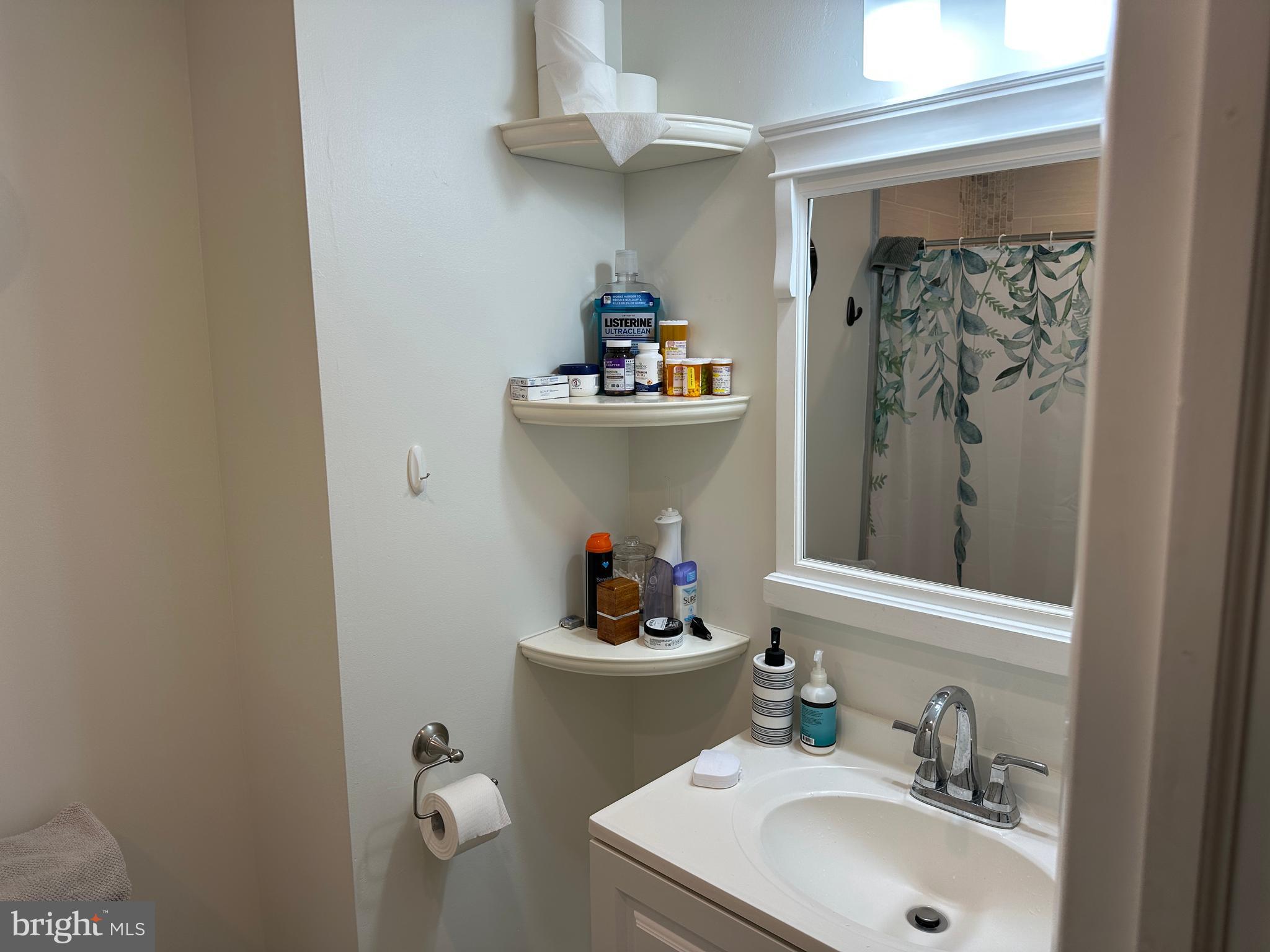 SOMERTON - Residential Lease