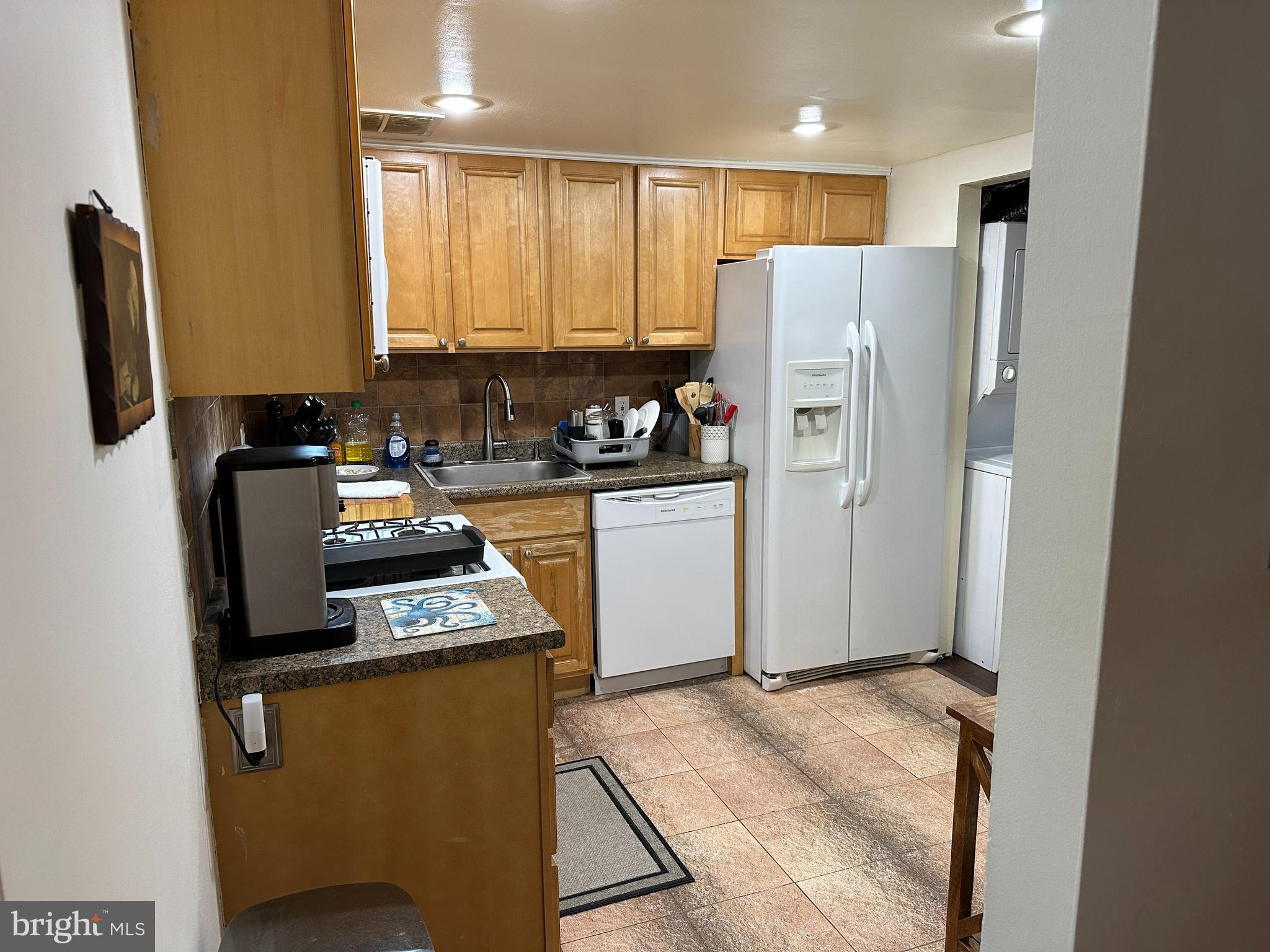 SOMERTON - Residential Lease