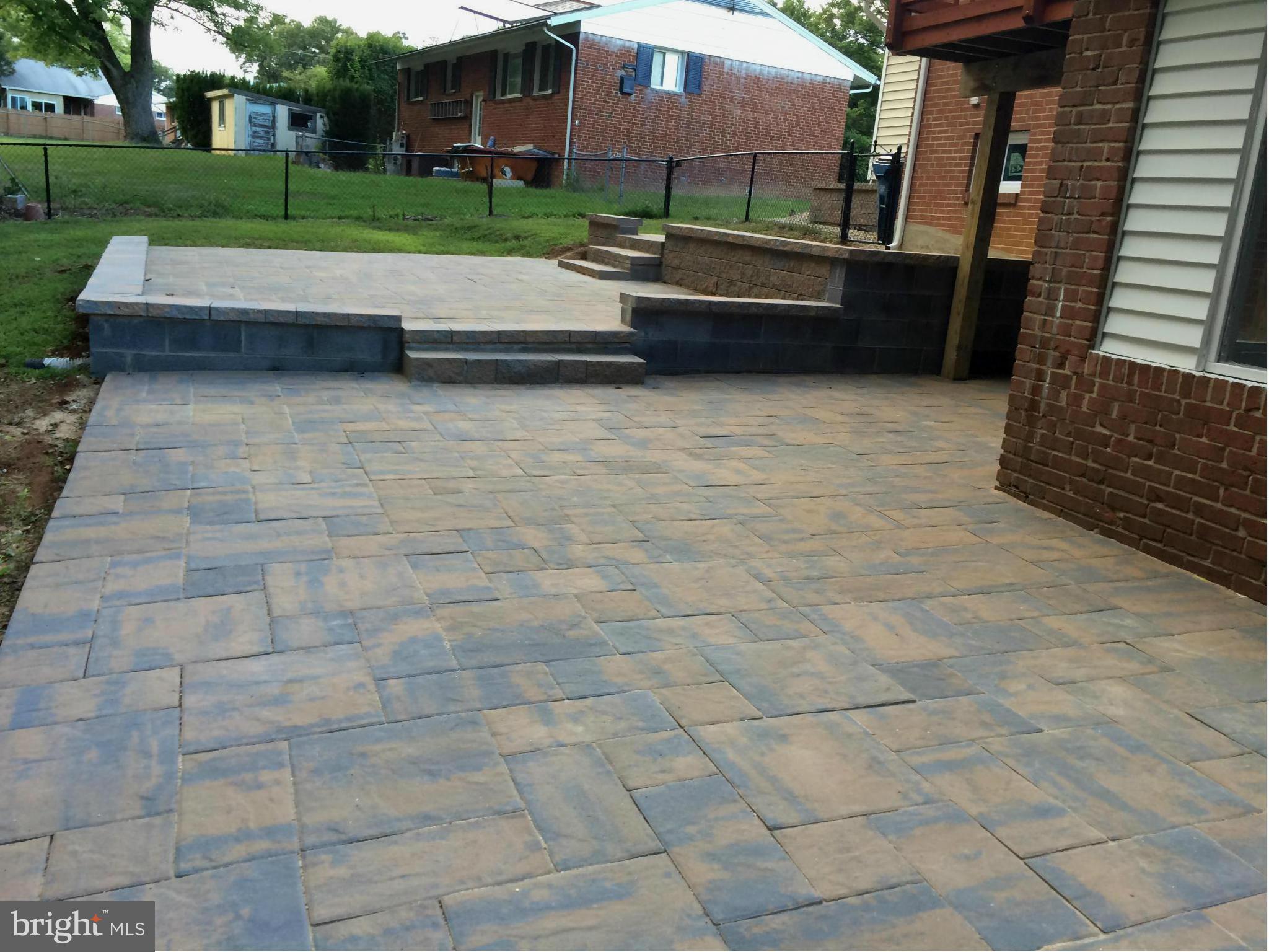 LOISDALE ESTATES - Residential