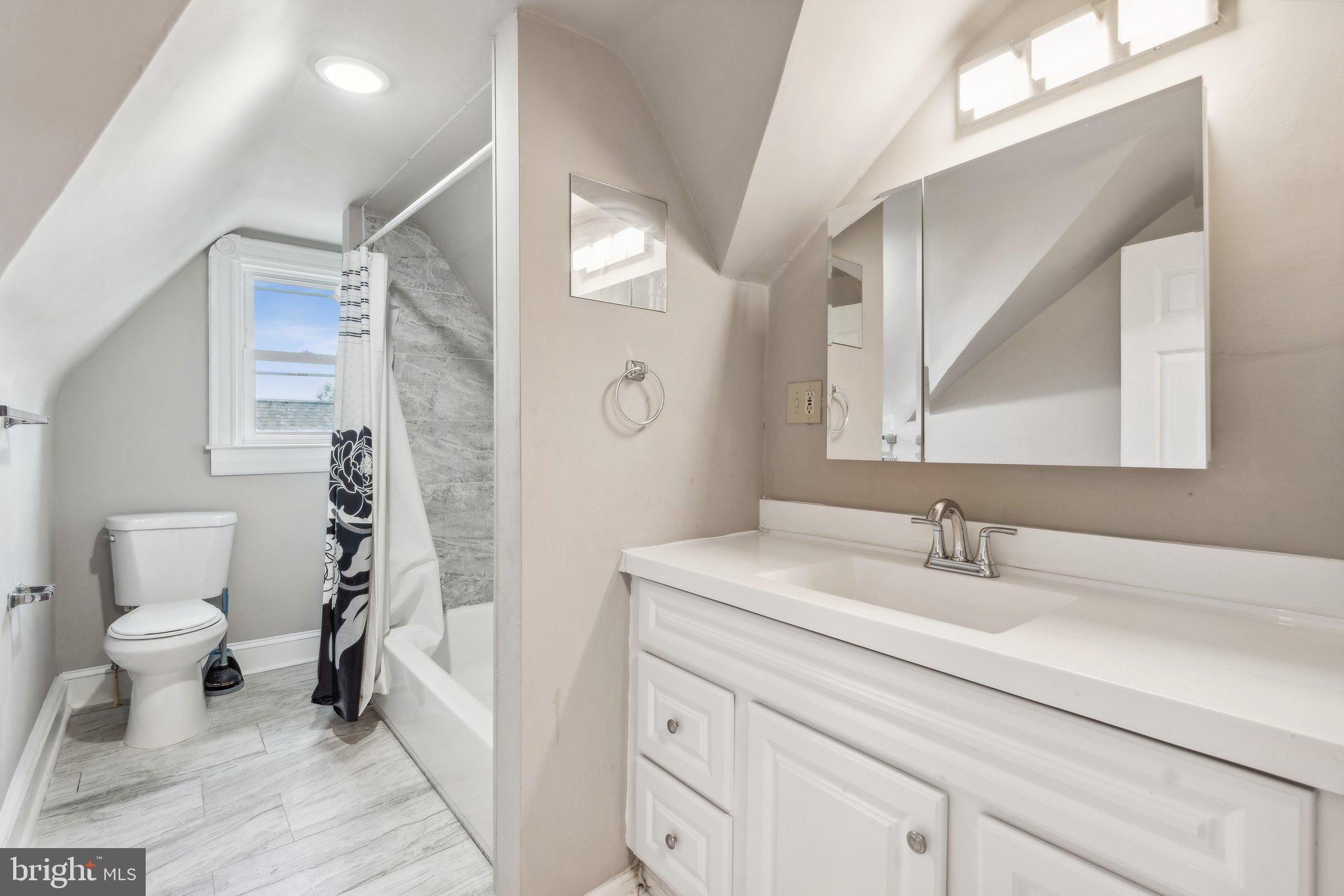 LAURAVILLE HISTORIC DISTRICT - Residential Lease