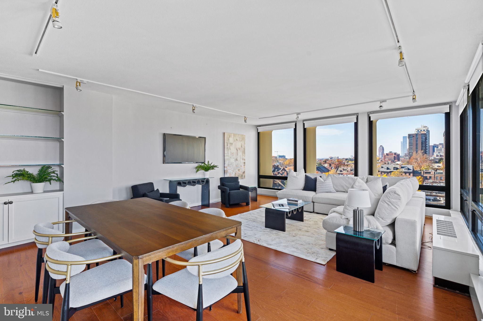 SOCIETY HILL - Residential