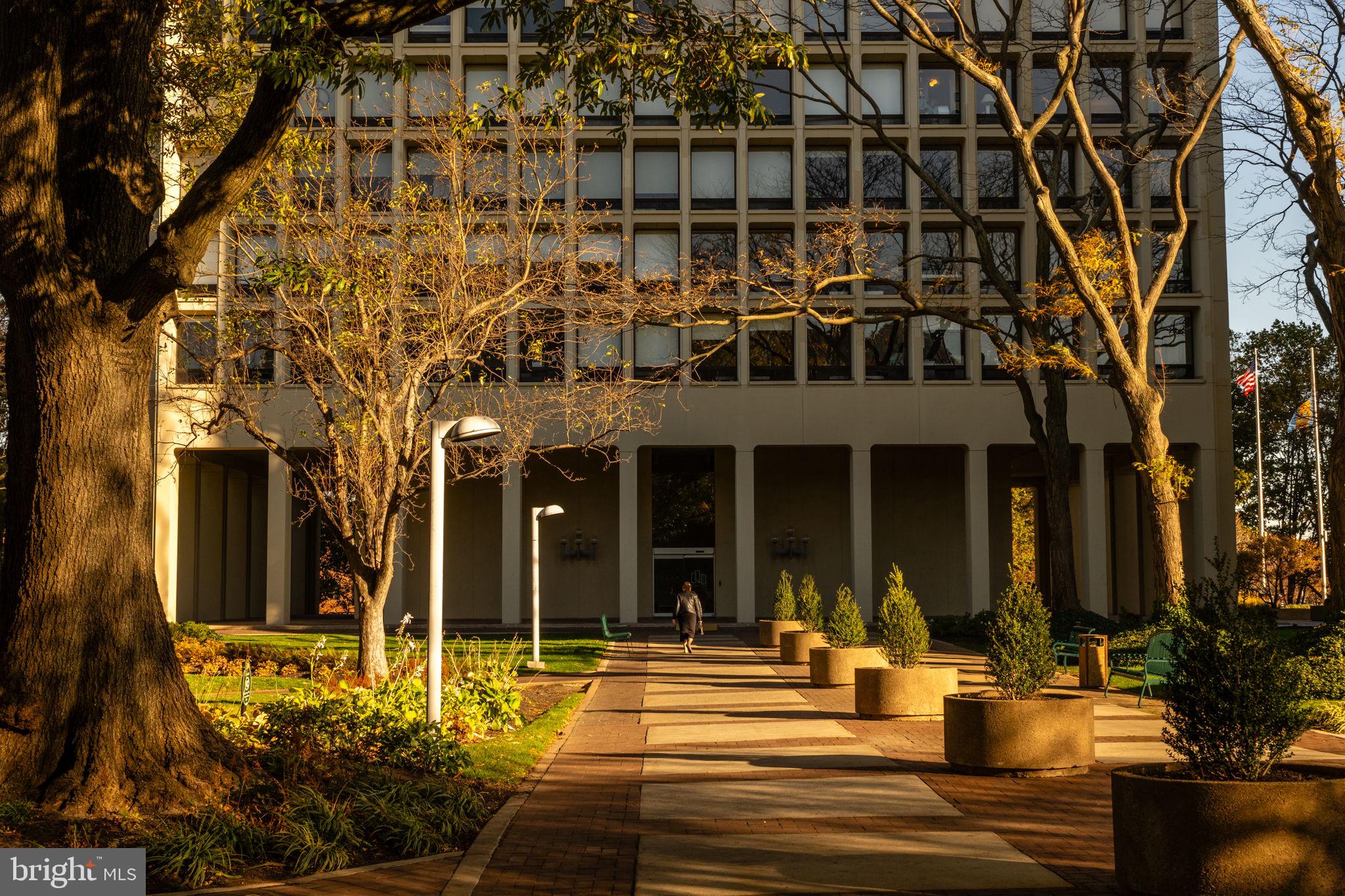 SOCIETY HILL - Residential