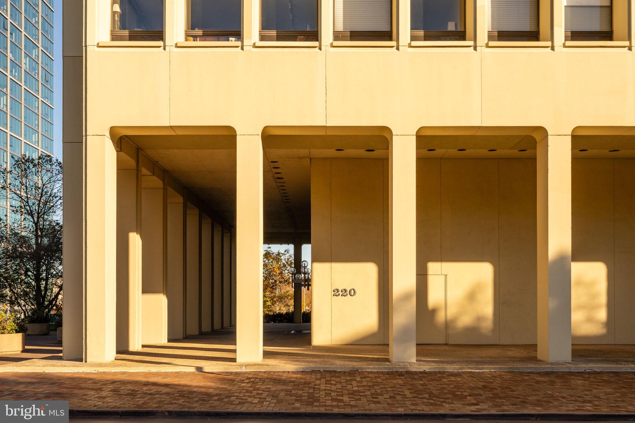 SOCIETY HILL - Residential