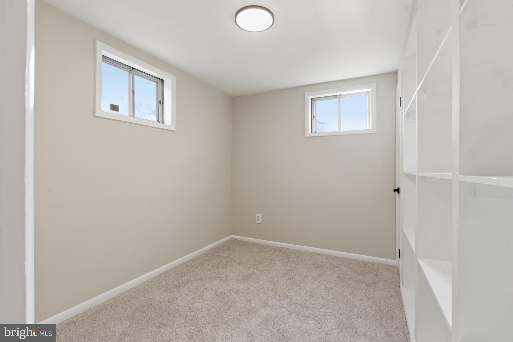 VALLEY VIEW - Residential