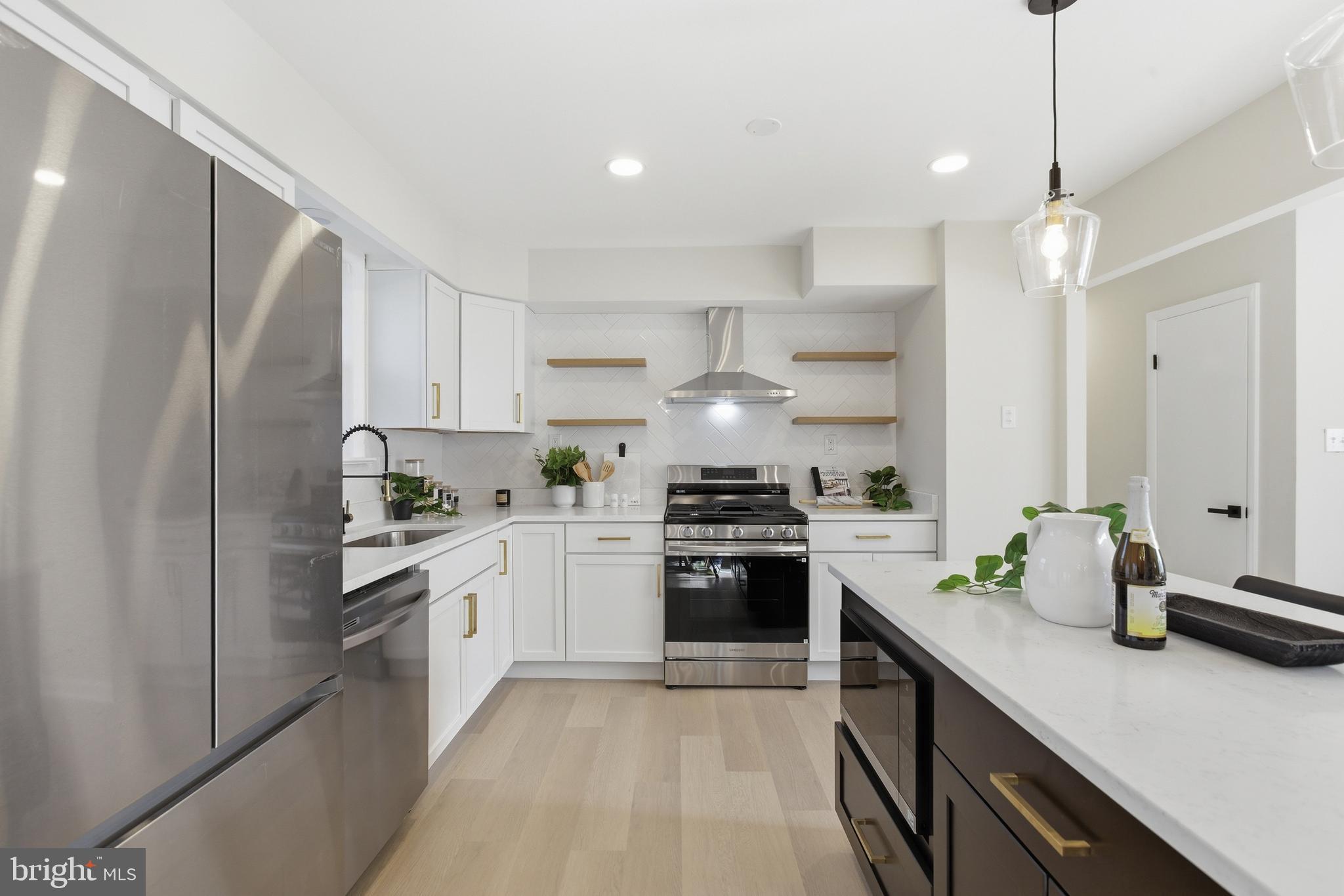 VALLEY VIEW - Residential