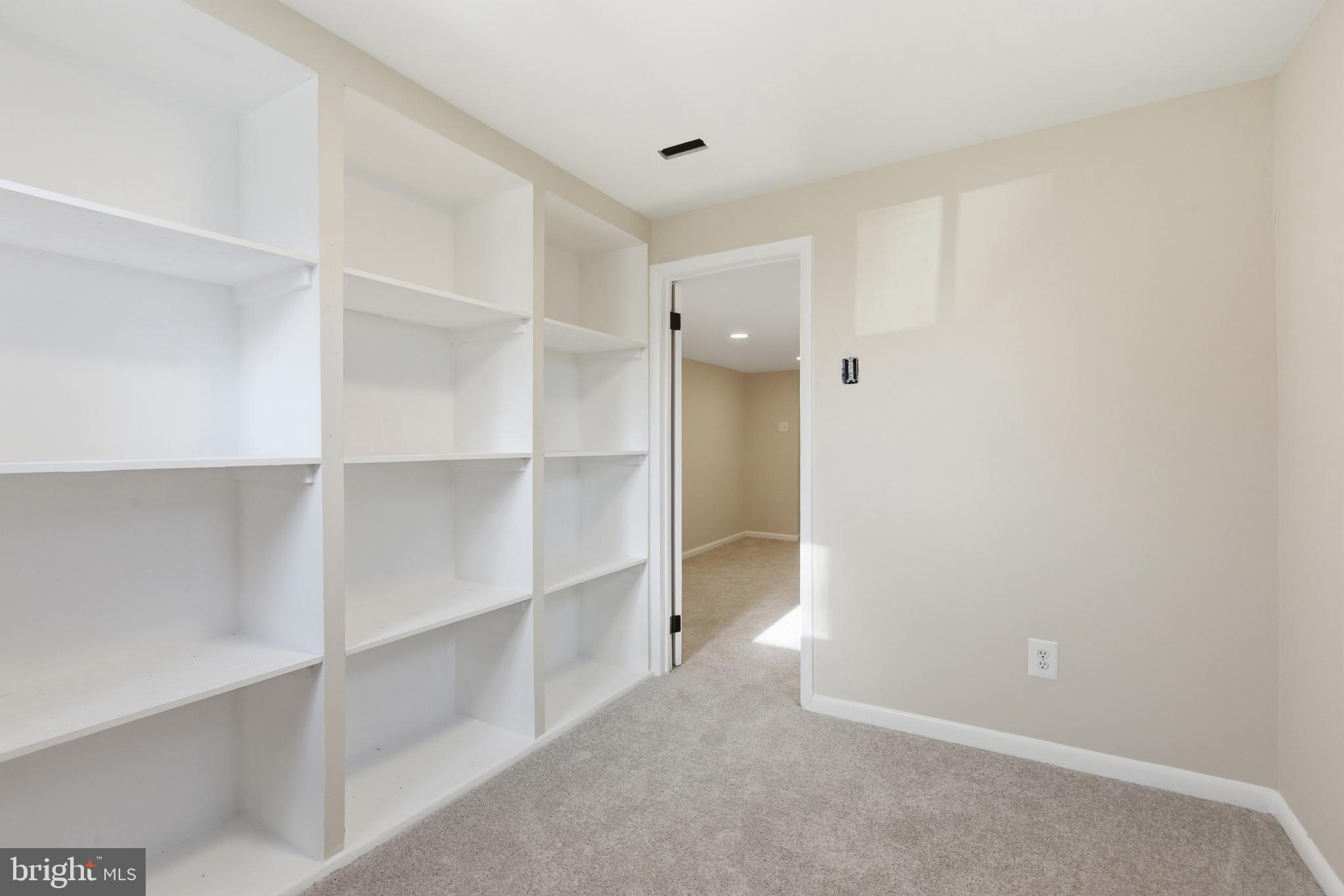 VALLEY VIEW - Residential