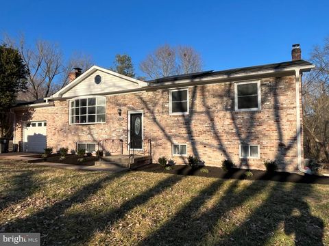 2102 TRAFALGAR DRIVE FORT WASHINGTON MD 20744