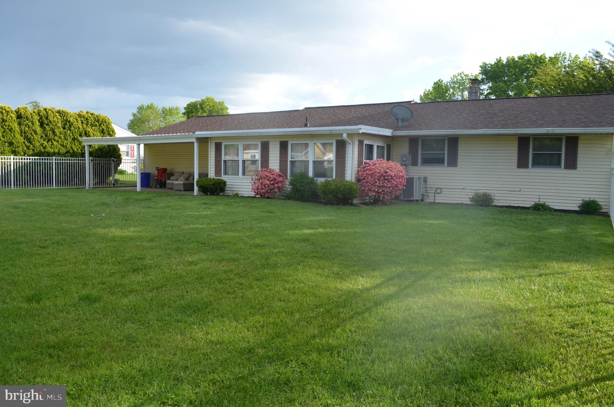 FOX CHASE ESTATES - Residential