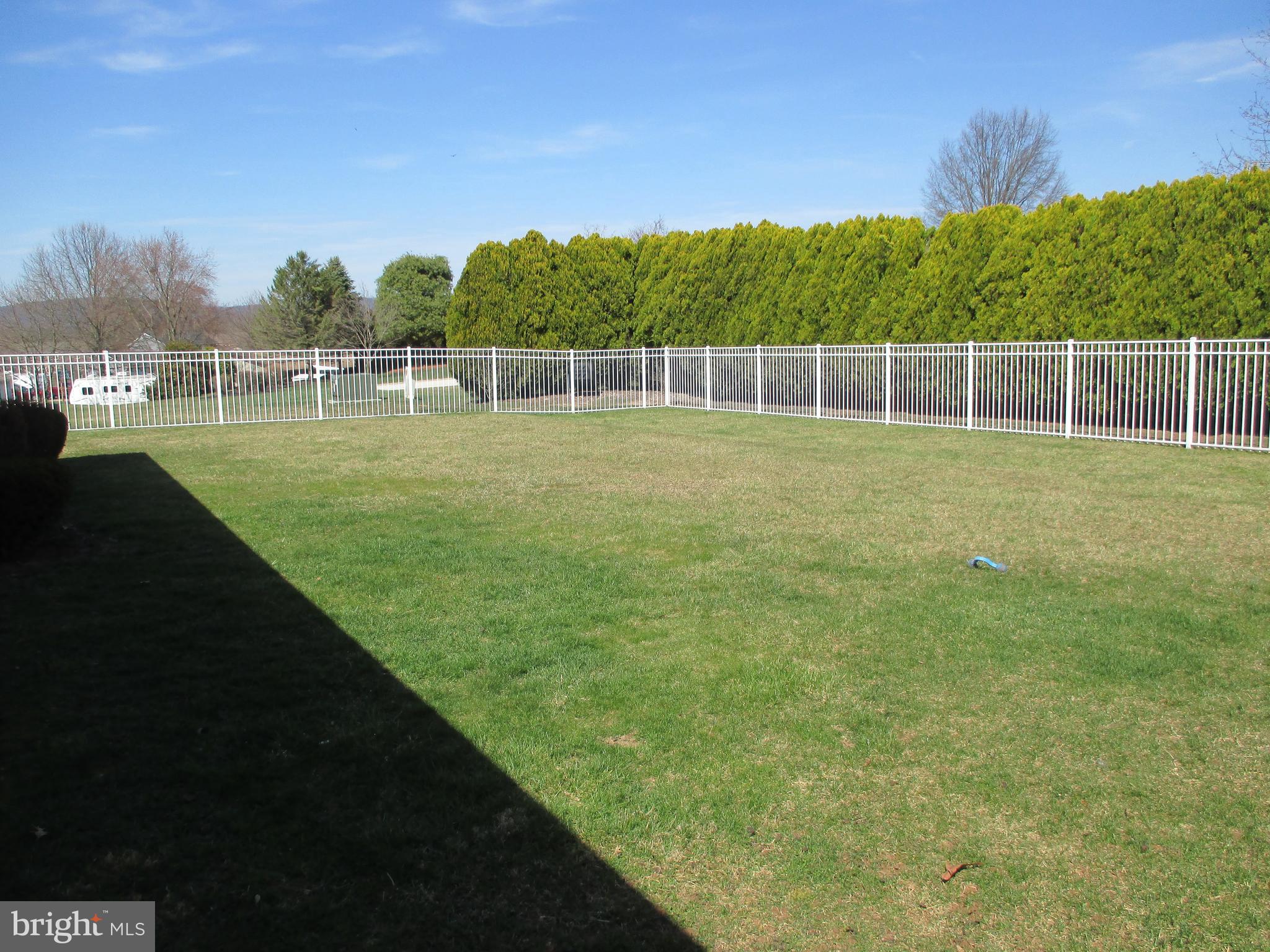 FOX CHASE ESTATES - Residential