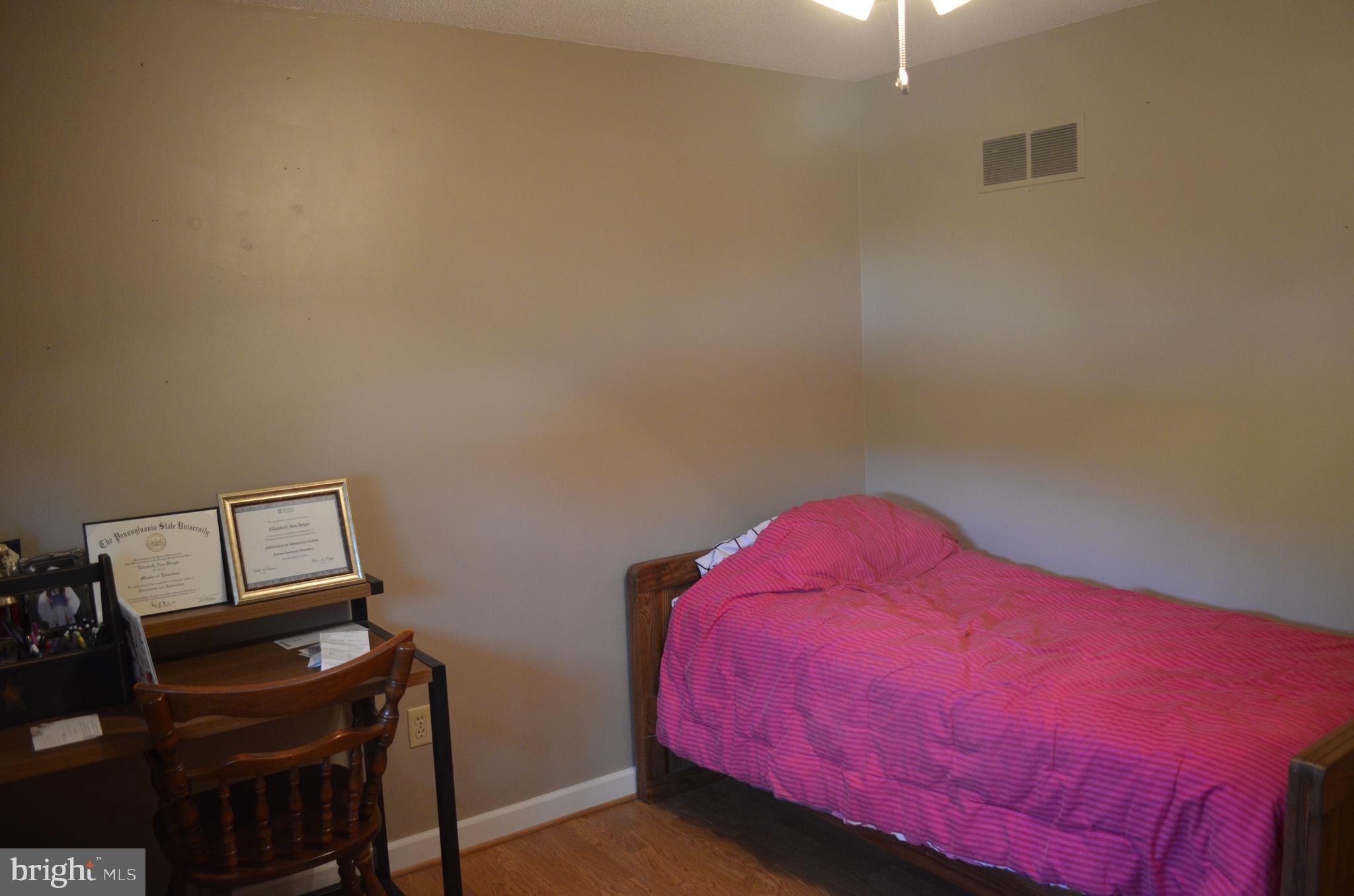 FOX CHASE ESTATES - Residential