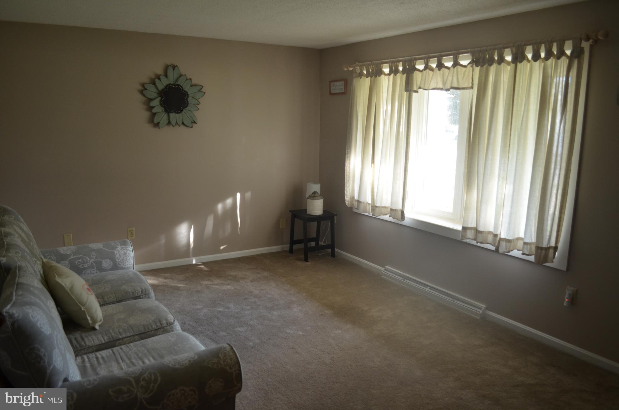 FOX CHASE ESTATES - Residential