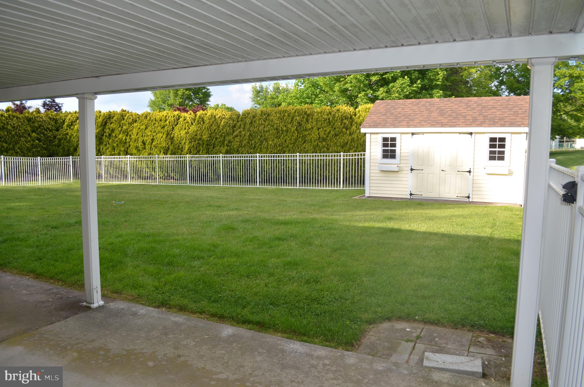 FOX CHASE ESTATES - Residential