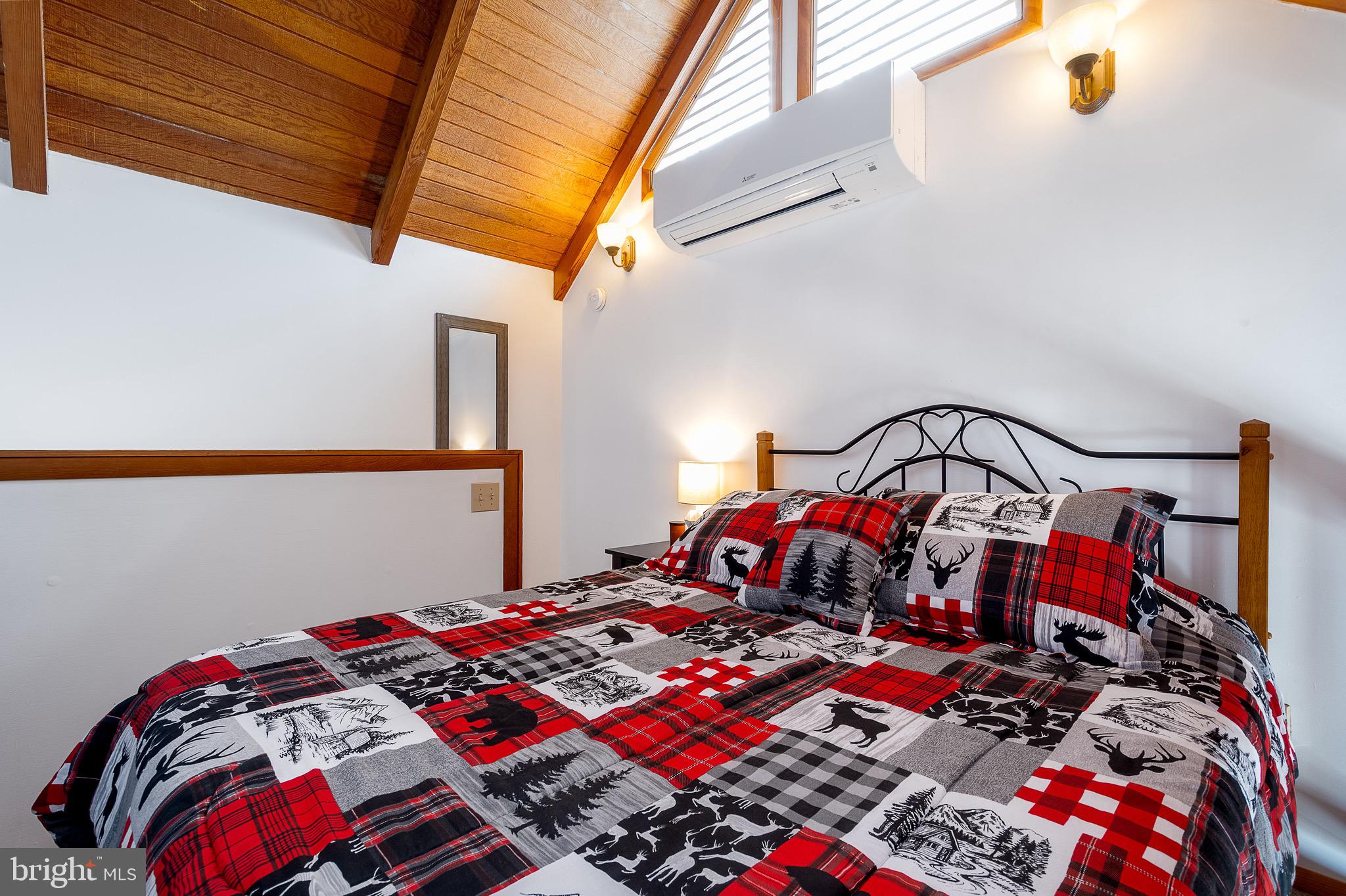 TRADERS LANDING - Residential