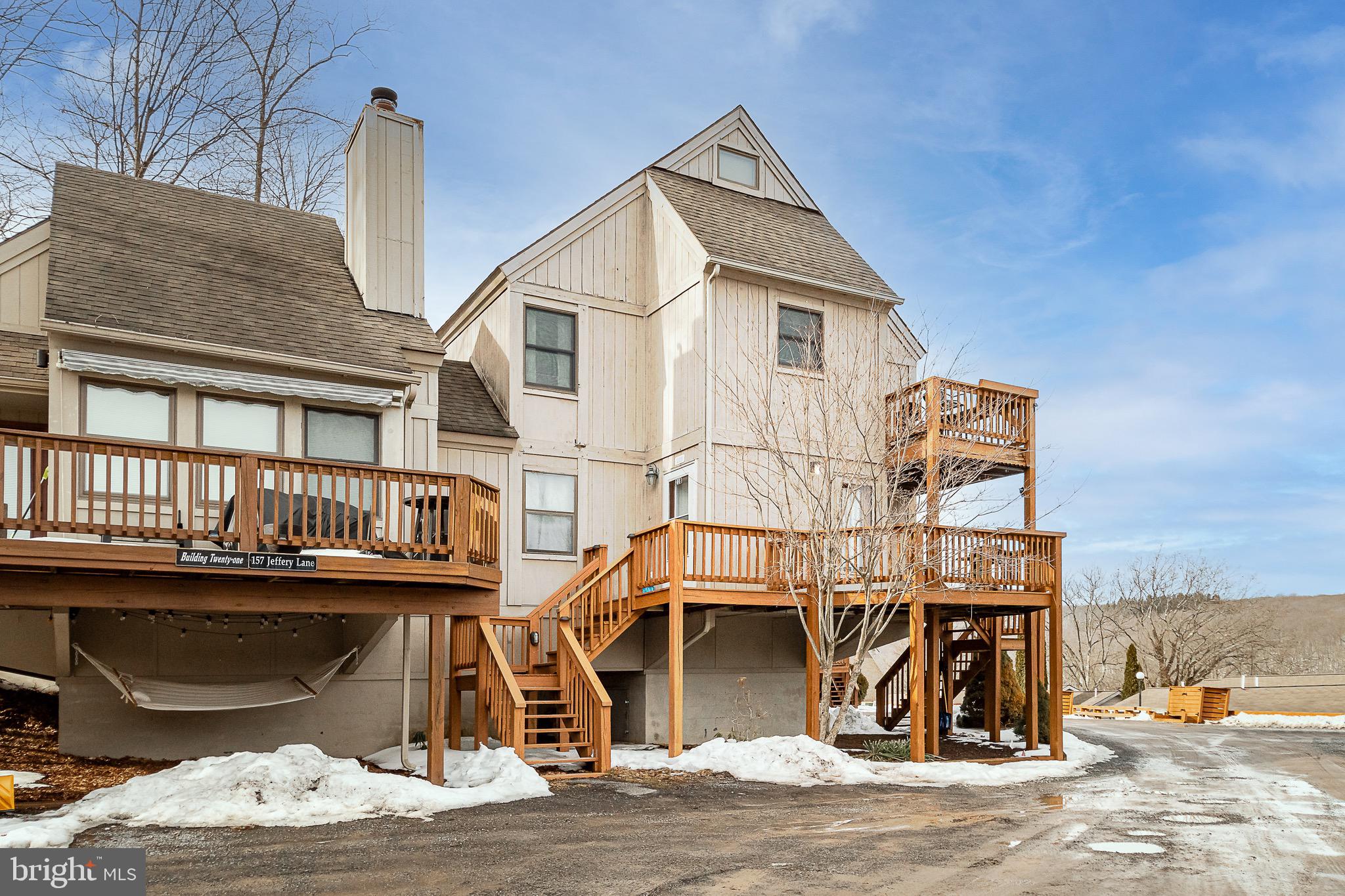 TRADERS LANDING - Residential