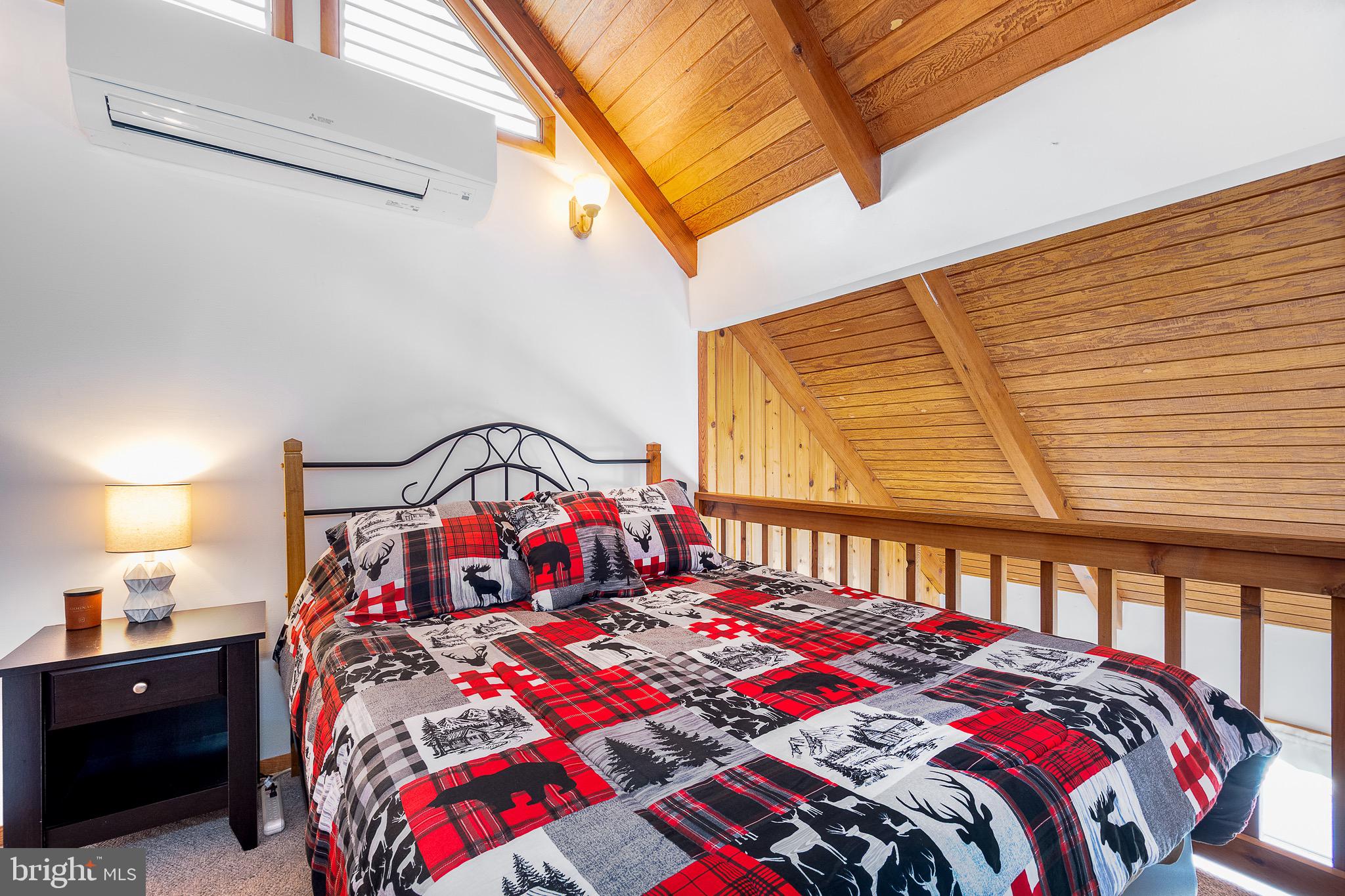 TRADERS LANDING - Residential