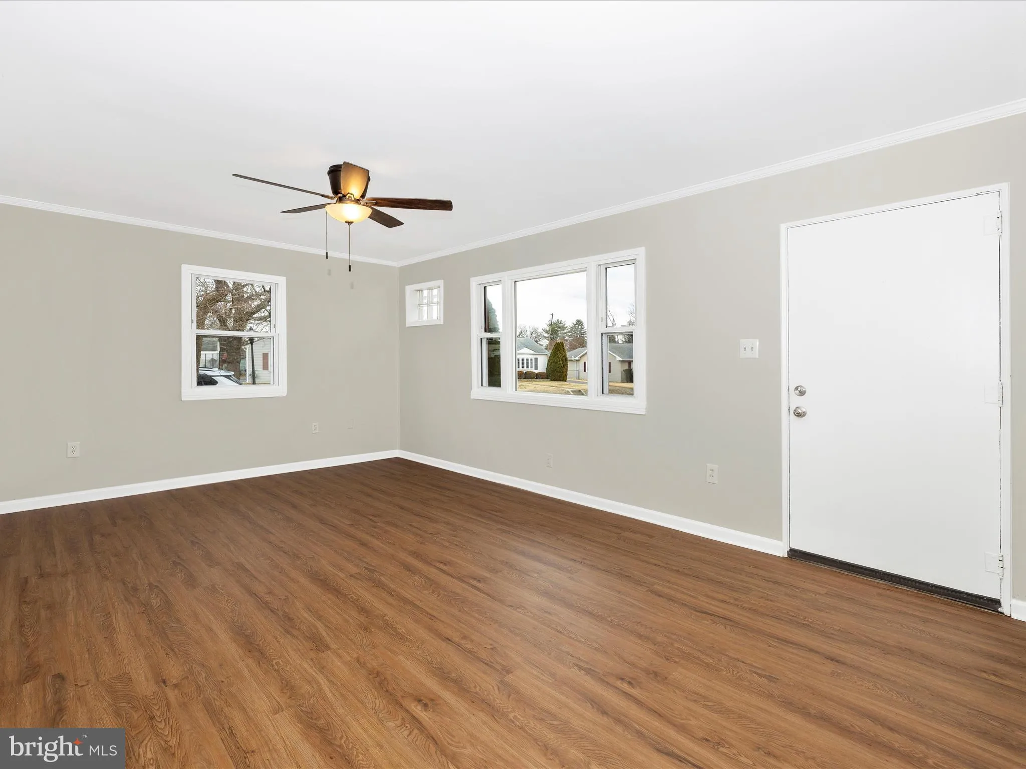 Frederick, Maryland 21701, United States, 2 Bedrooms Bedrooms, ,1 BathroomBathrooms,Residential,Pending,29608