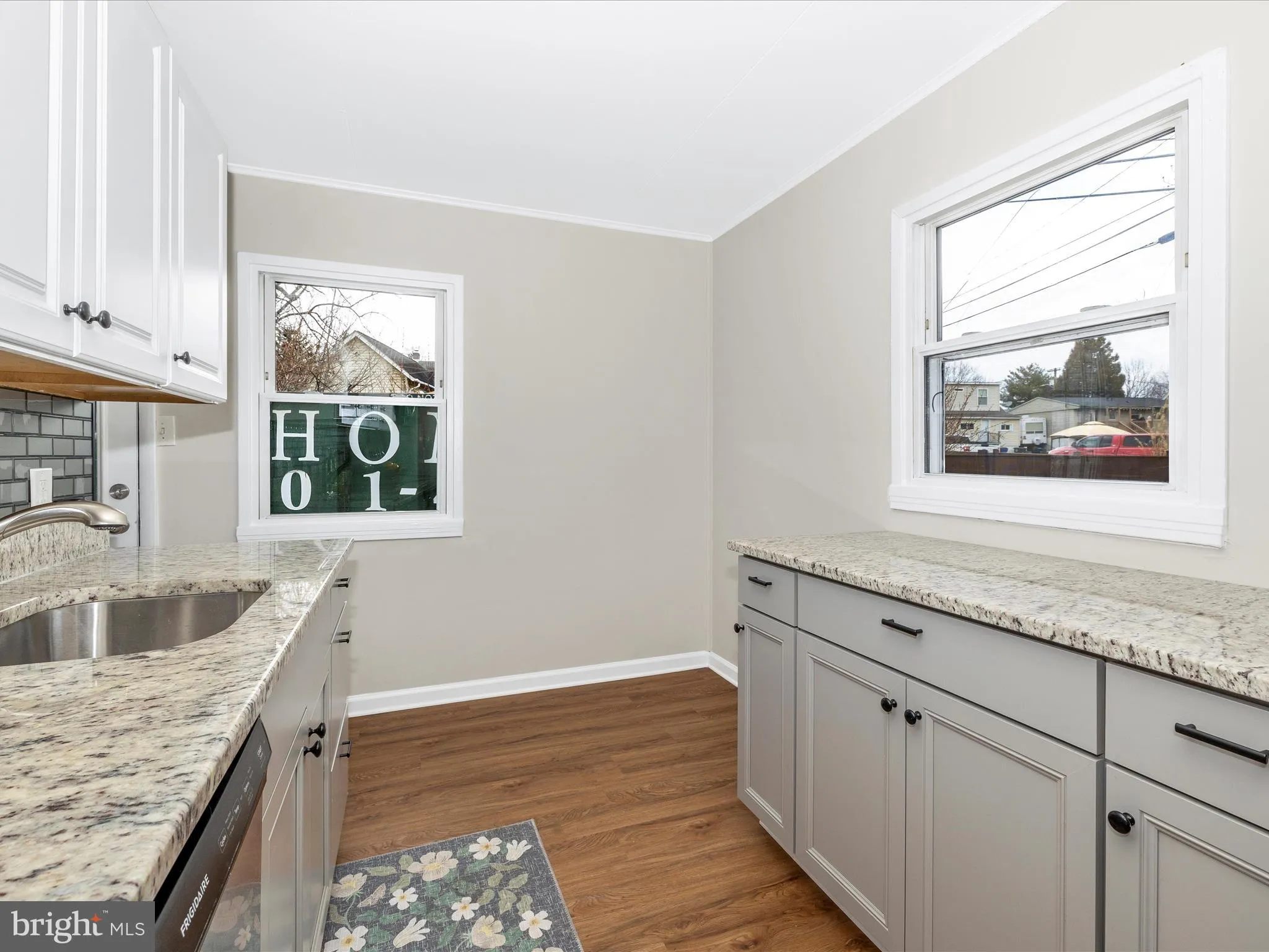 Frederick, Maryland 21701, United States, 2 Bedrooms Bedrooms, ,1 BathroomBathrooms,Residential,Pending,29608