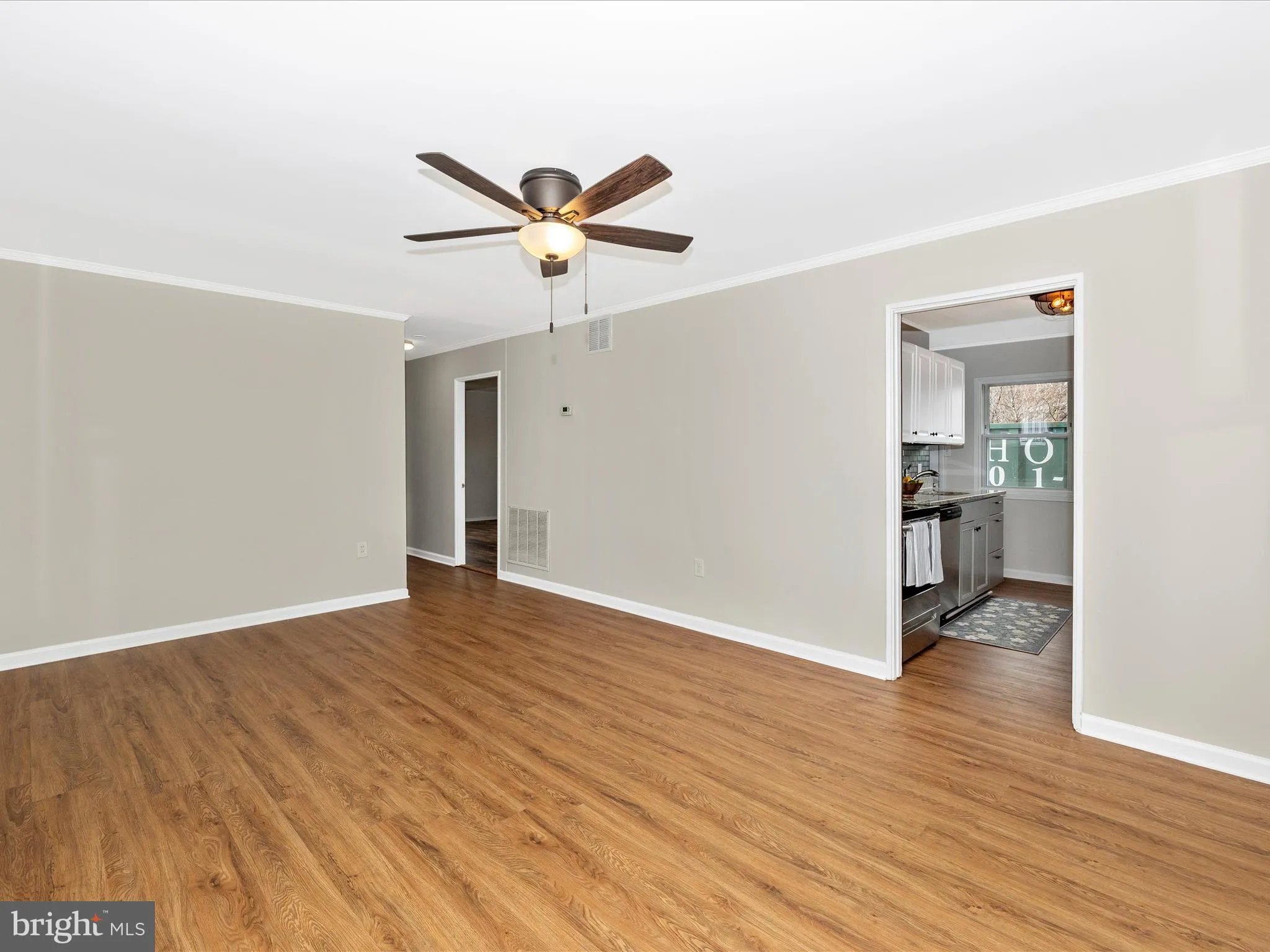 Frederick, Maryland 21701, United States, 2 Bedrooms Bedrooms, ,1 BathroomBathrooms,Residential,Pending,29608