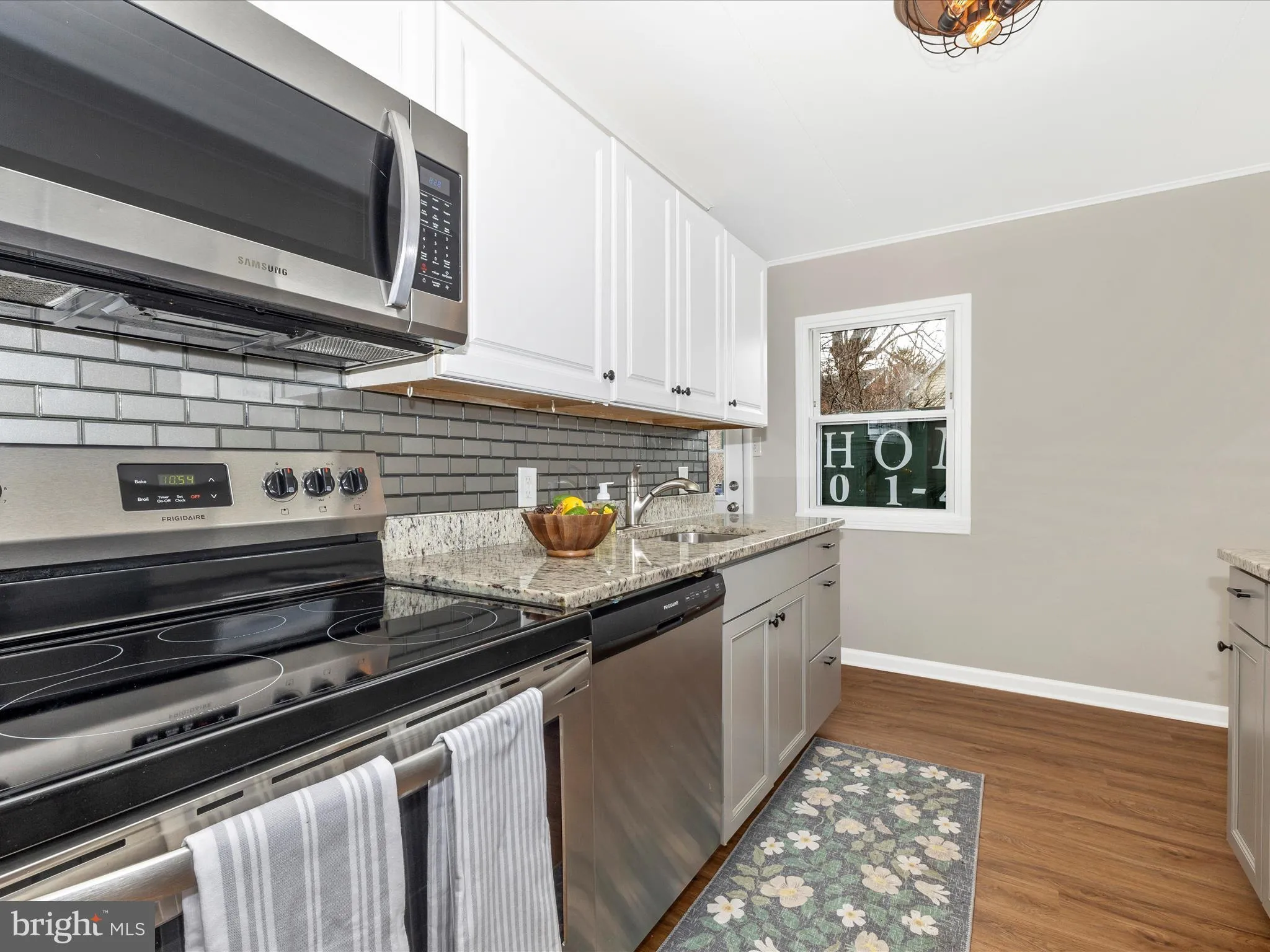 Frederick, Maryland 21701, United States, 2 Bedrooms Bedrooms, ,1 BathroomBathrooms,Residential,Pending,29608