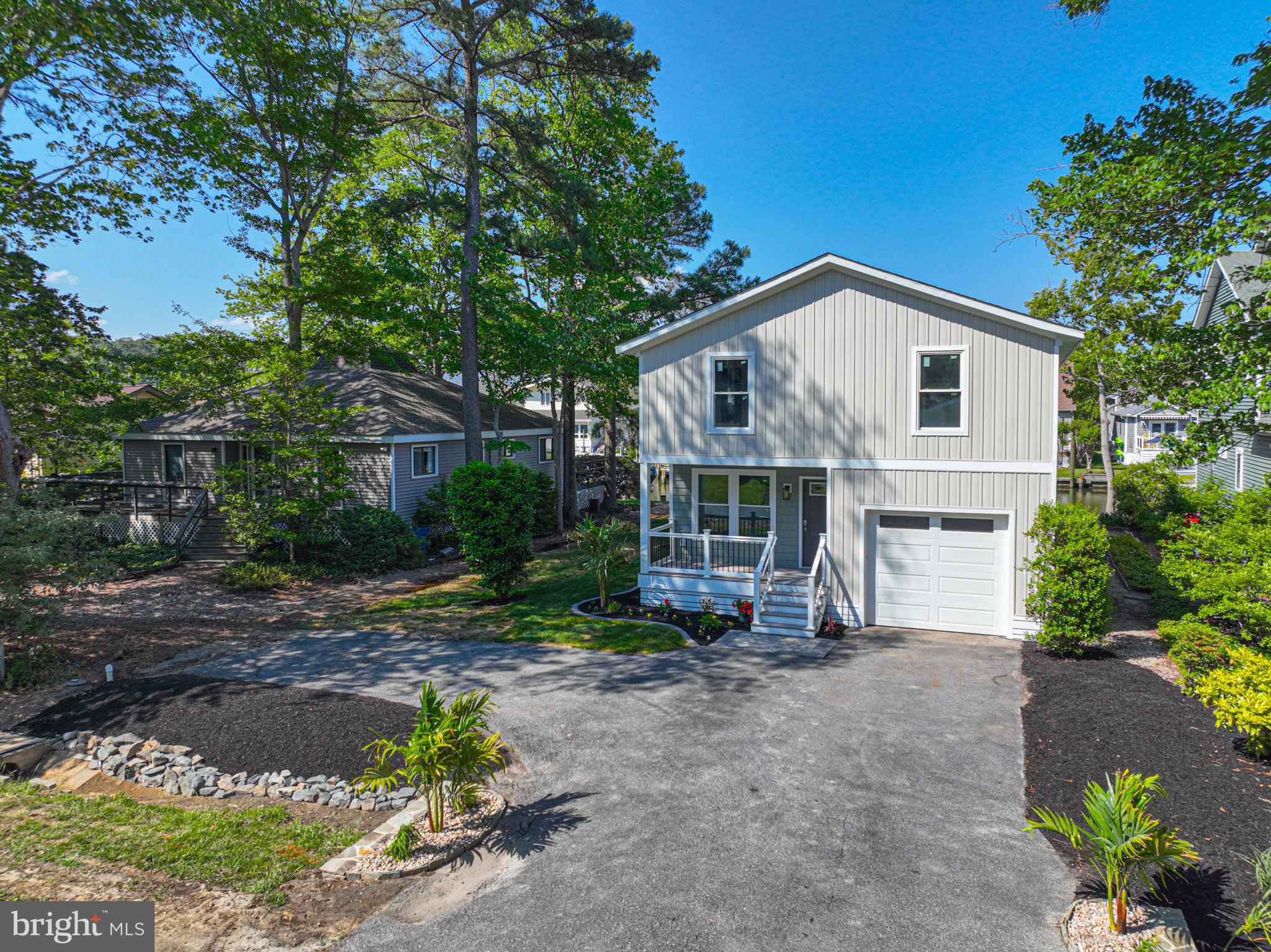 8 GRAND PORT ROAD