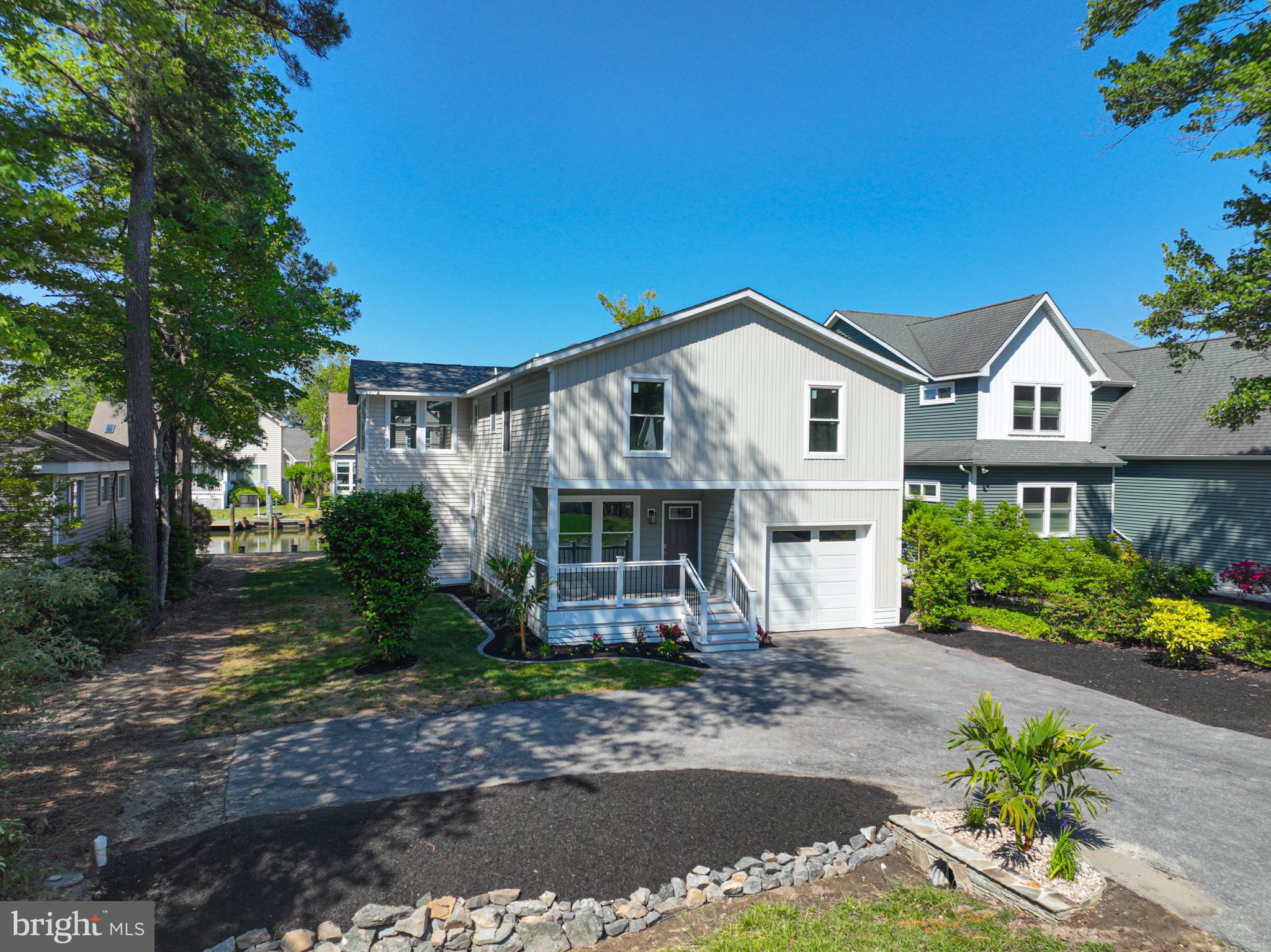 8 GRAND PORT ROAD