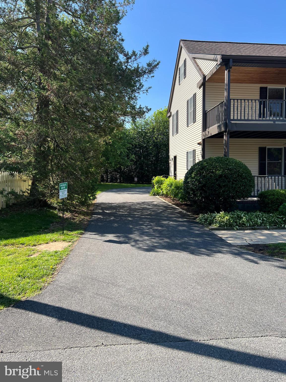 100 MULBERRY