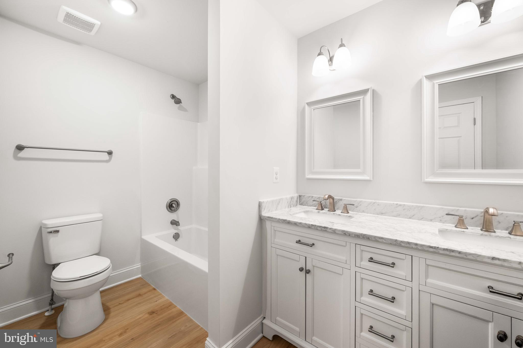 HAGERSTOWN - Residential