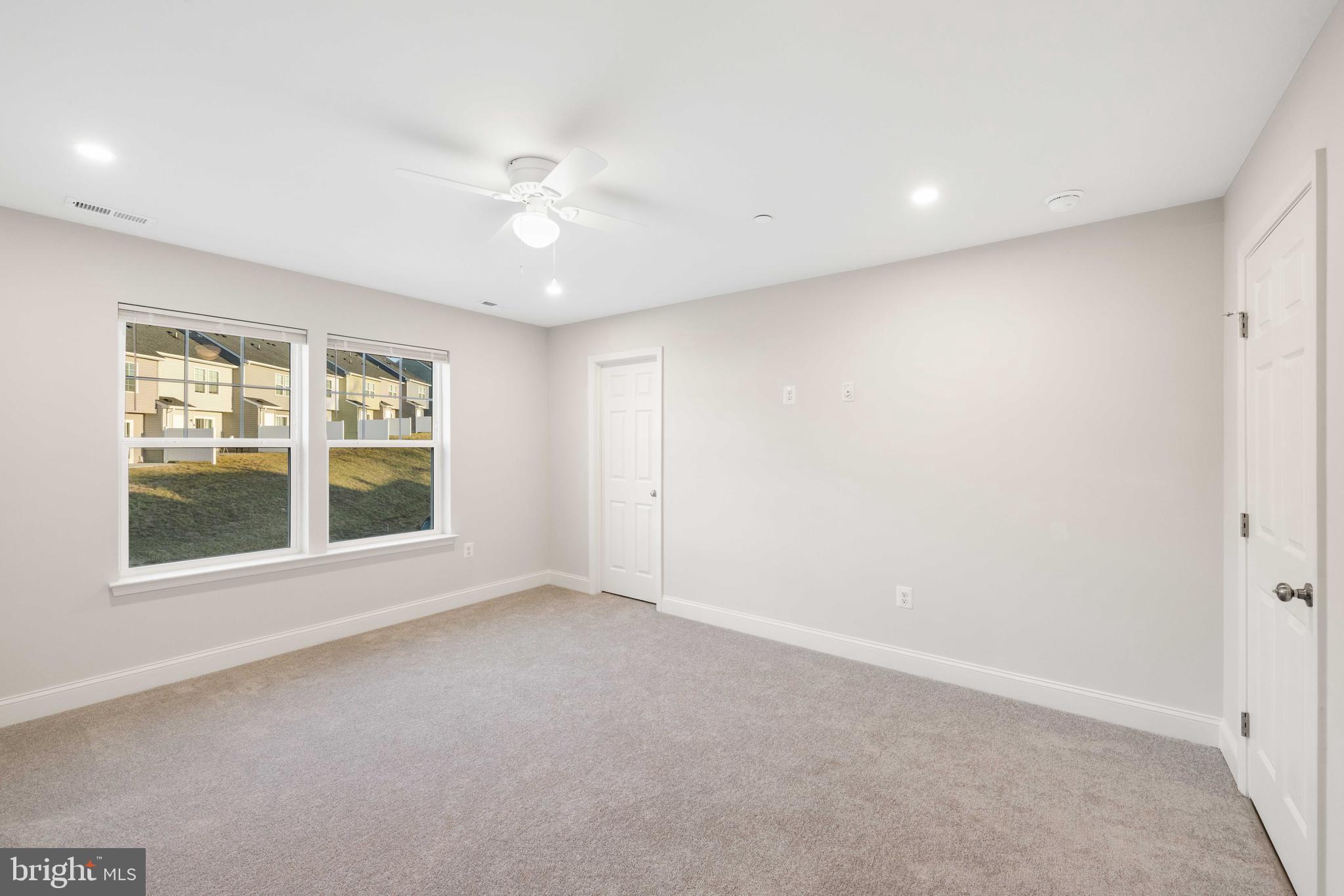 HAGERSTOWN - Residential