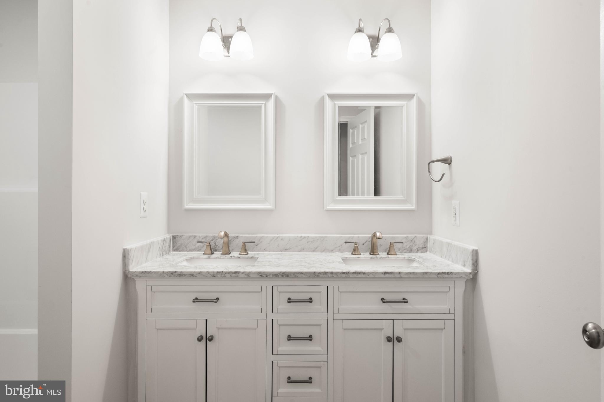 HAGERSTOWN - Residential