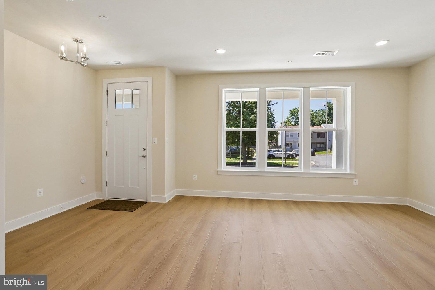209 ALLEN LANE