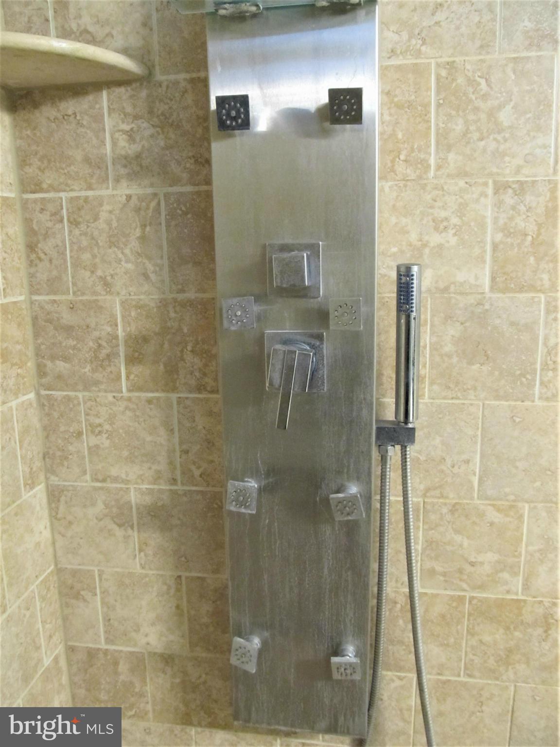 WOODLAWN HEIGHTS - Residential