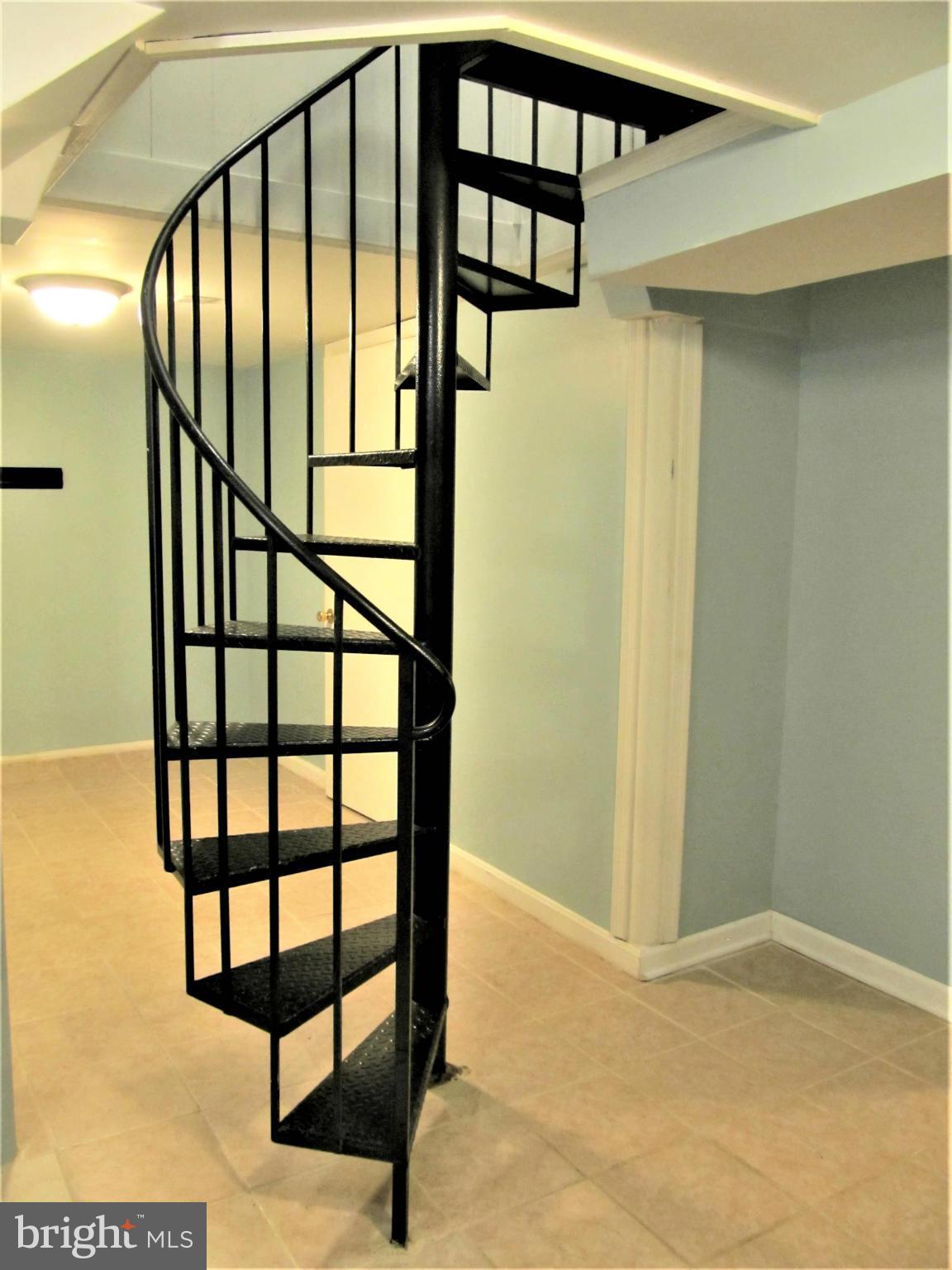 WOODLAWN HEIGHTS - Residential