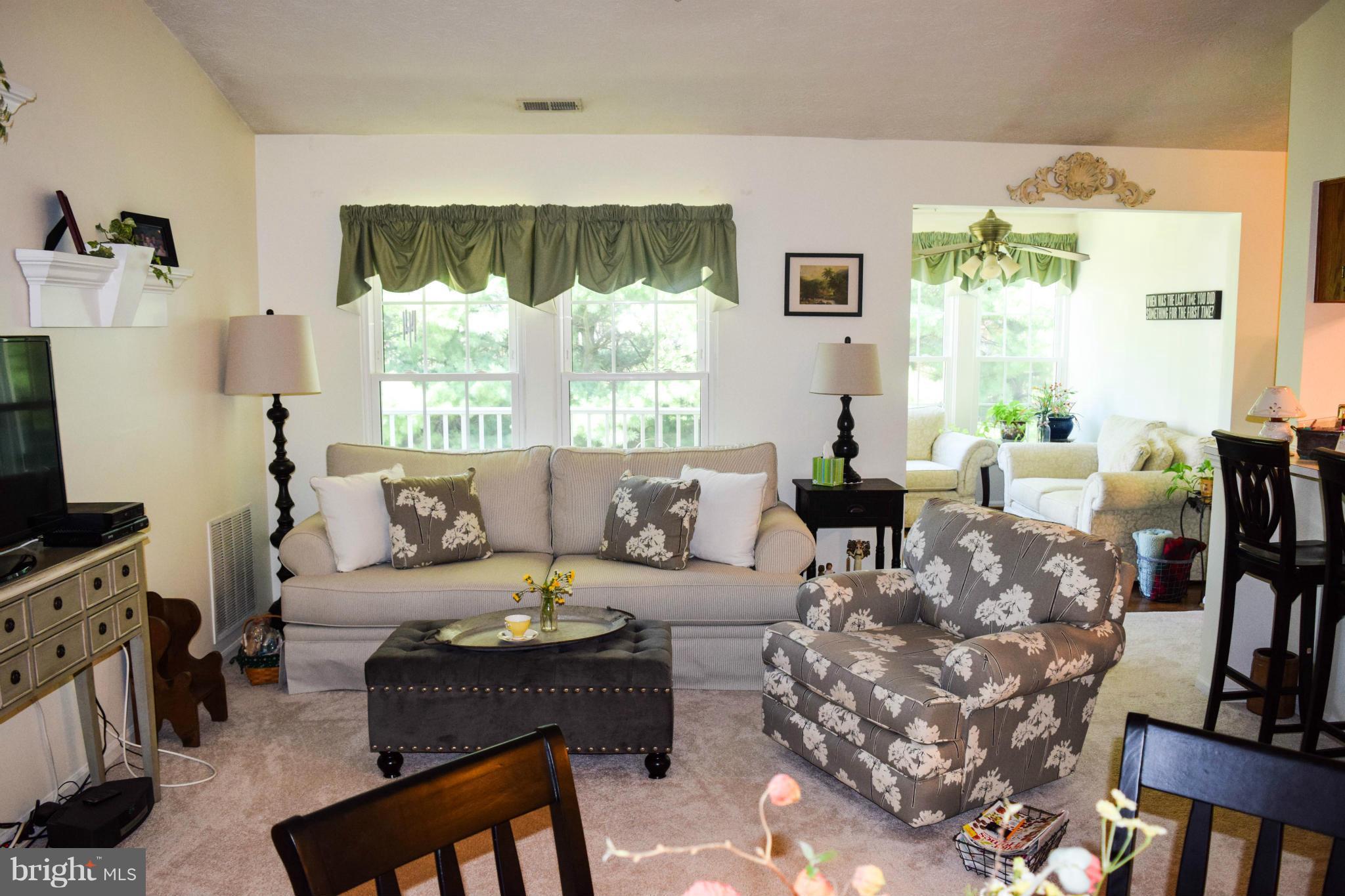 BRENTWOOD CONDO - Residential