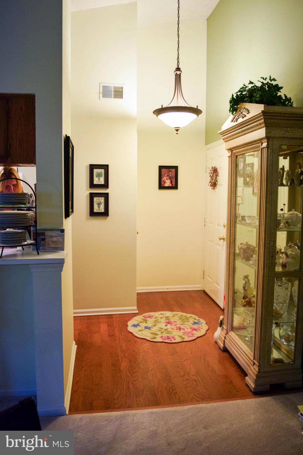BRENTWOOD CONDO - Residential