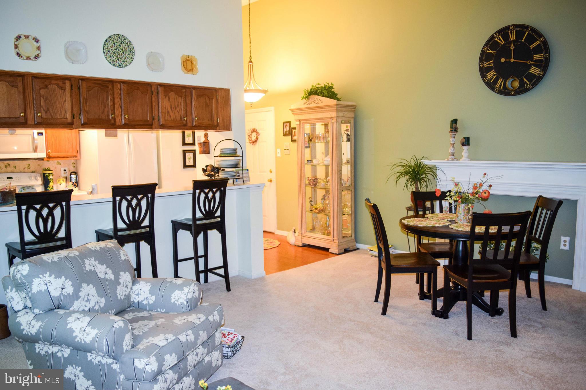 BRENTWOOD CONDO - Residential