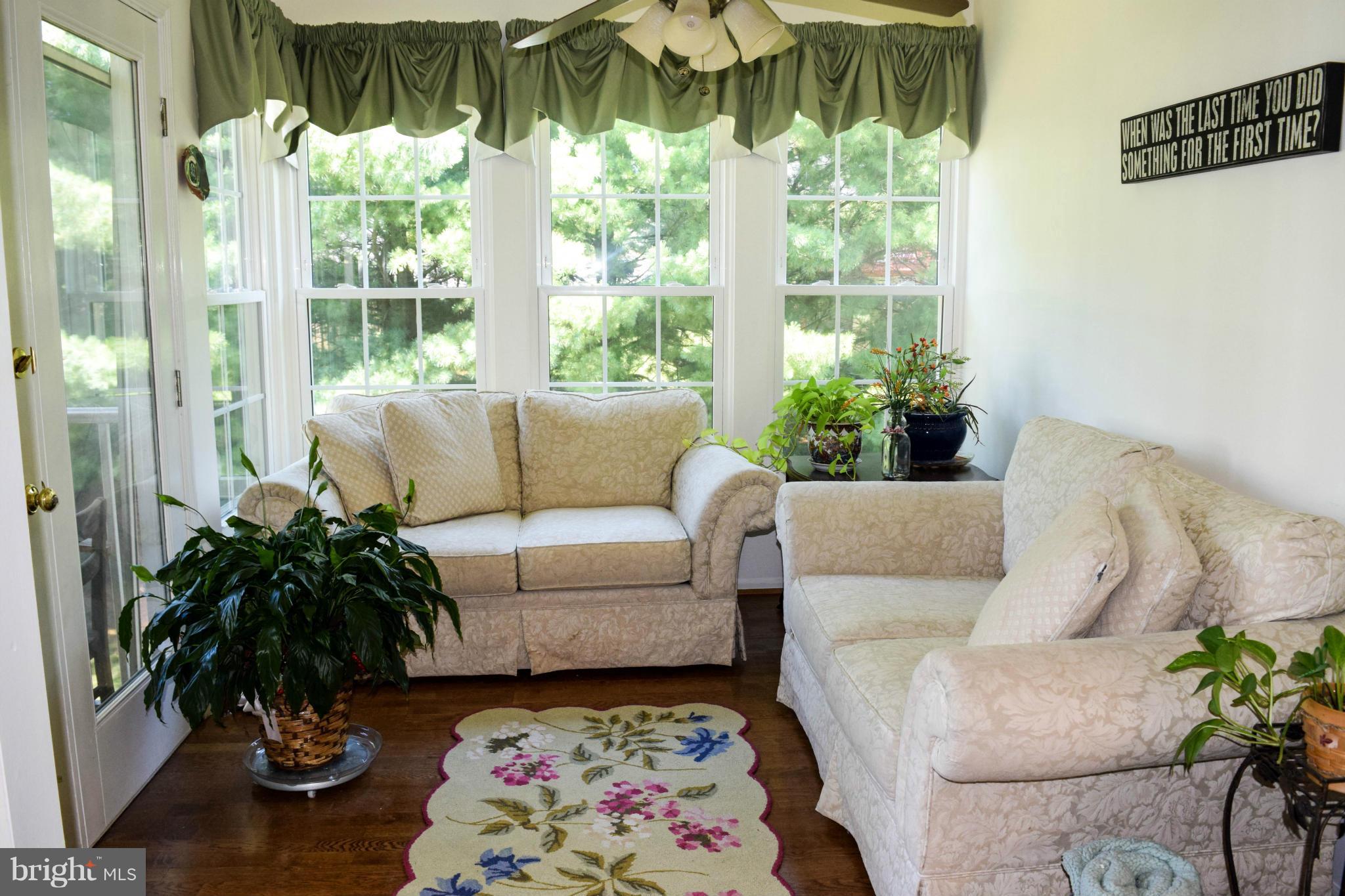 BRENTWOOD CONDO - Residential