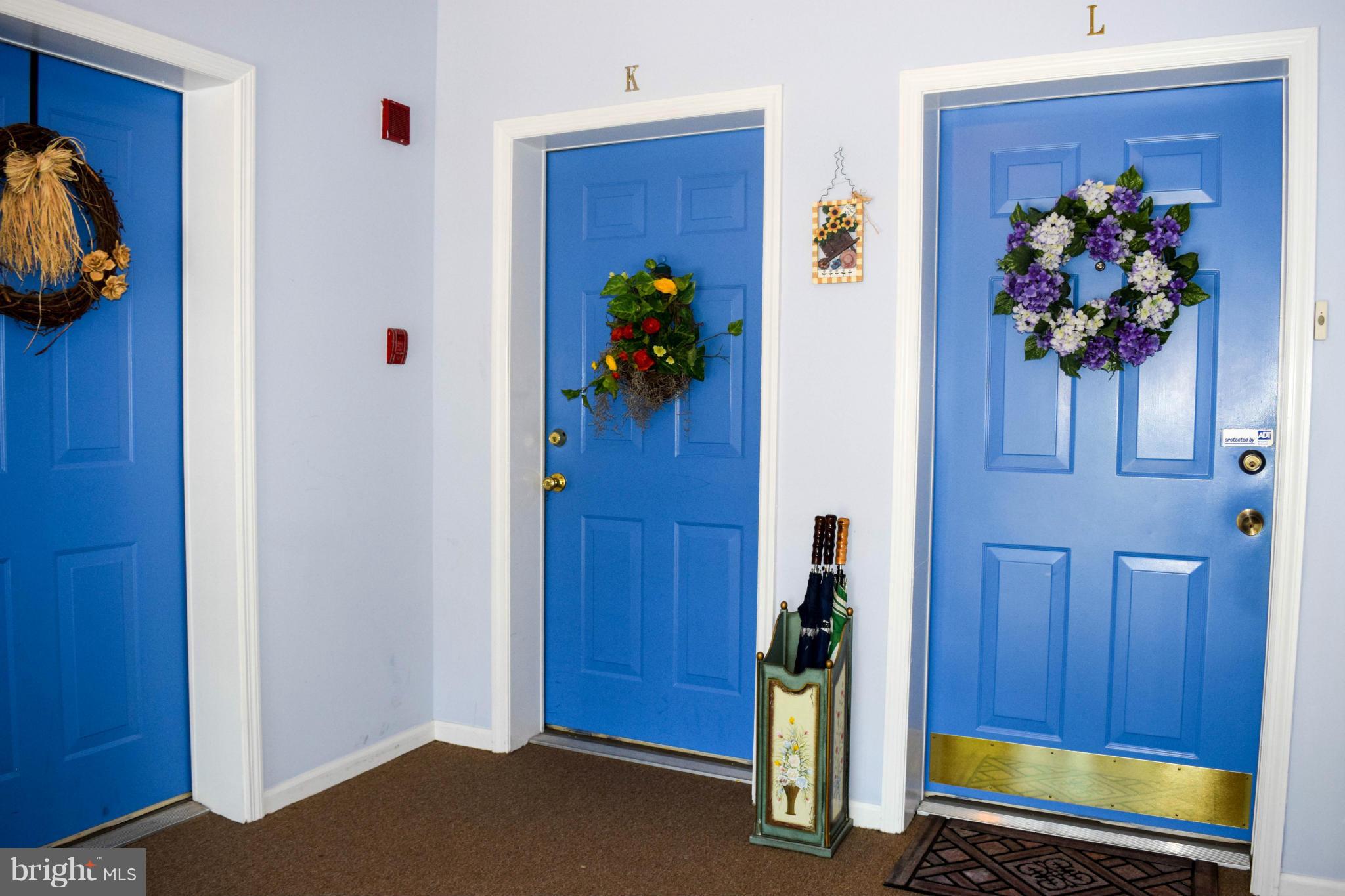 BRENTWOOD CONDO - Residential