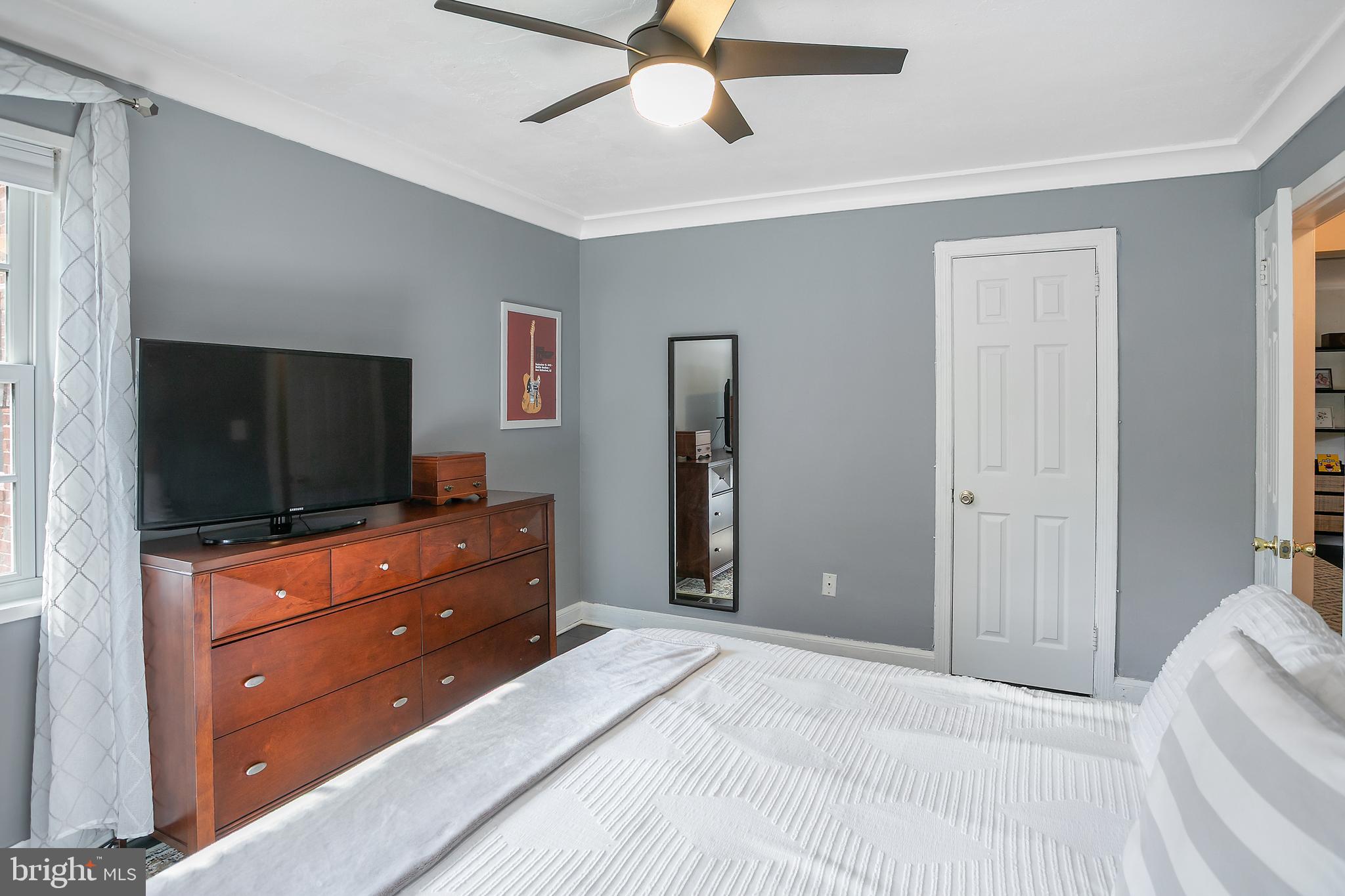 POTOWMACK CROSSING - Residential