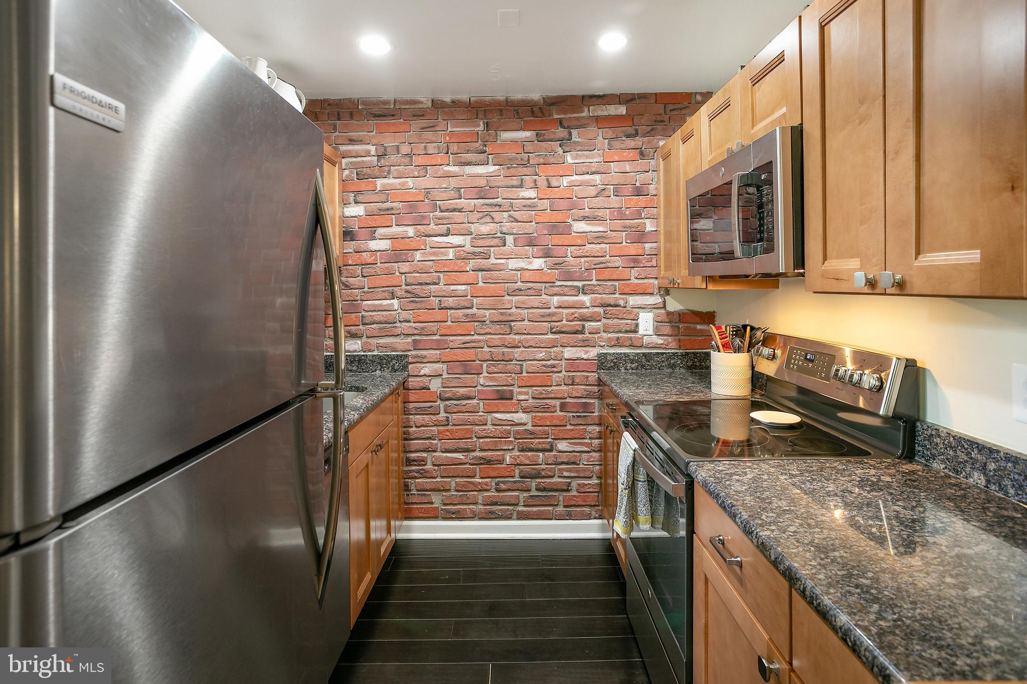 POTOWMACK CROSSING - Residential