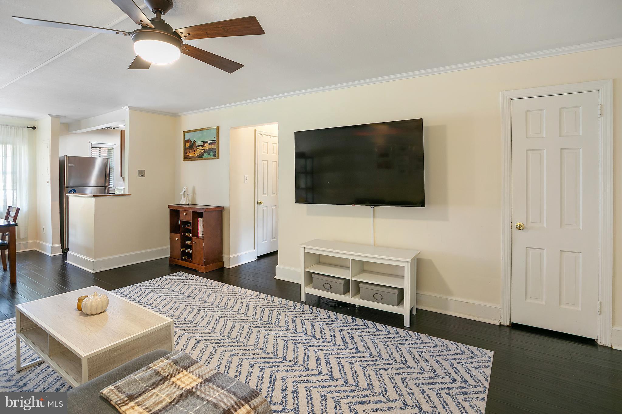 1700 W ABINGDON DRIVE 103