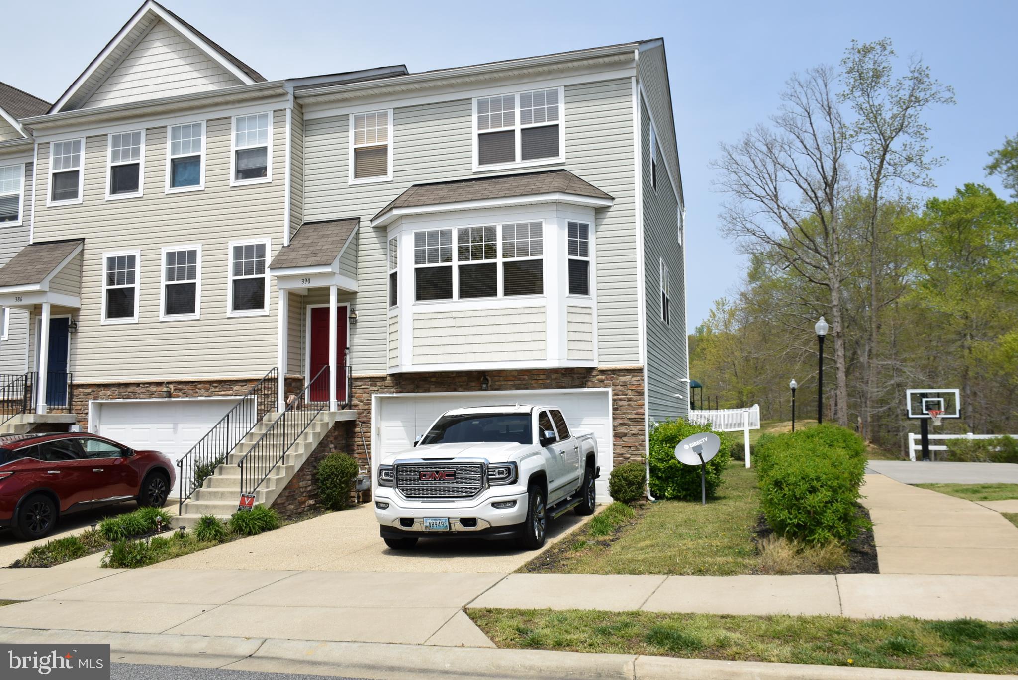 OAK TREE LANDING - Residential Lease