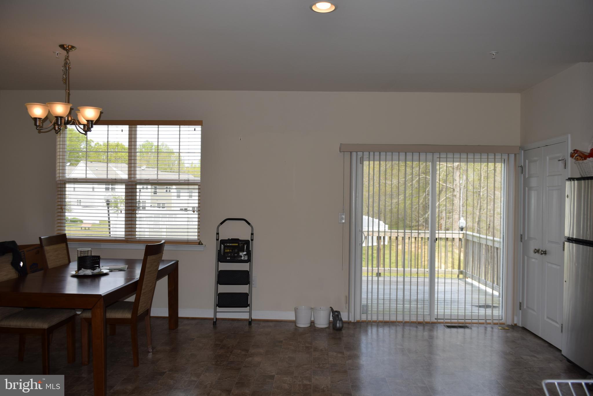 OAK TREE LANDING - Residential Lease